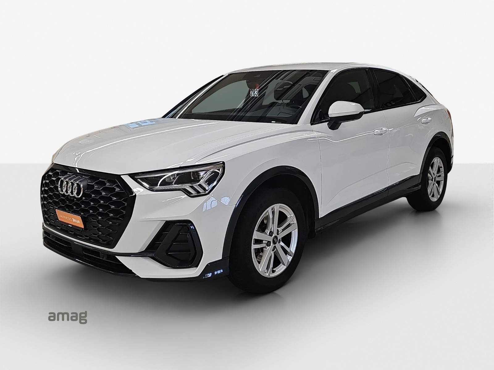 AUDI Q3 Sportback 35 TFSI Attraction S-tronic-image-0