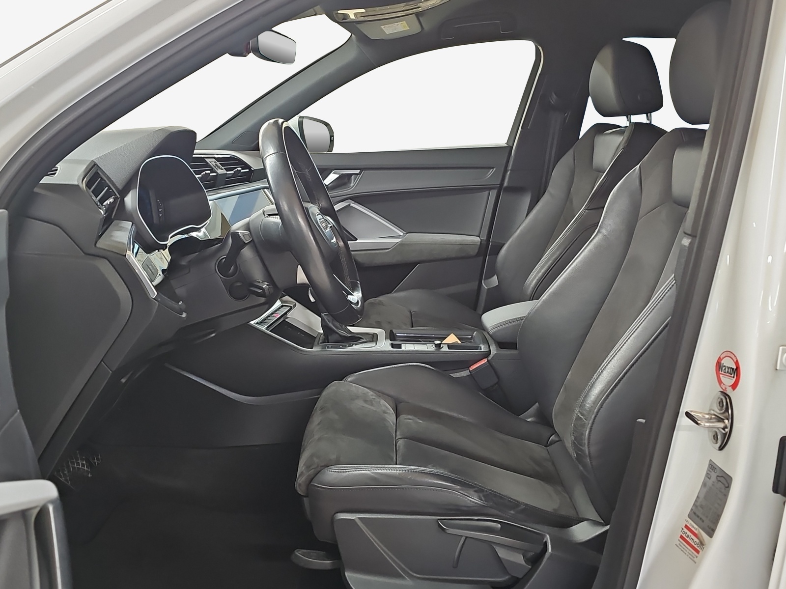 AUDI Q3 Sportback 35 TFSI Attraction S-tronic-image-7