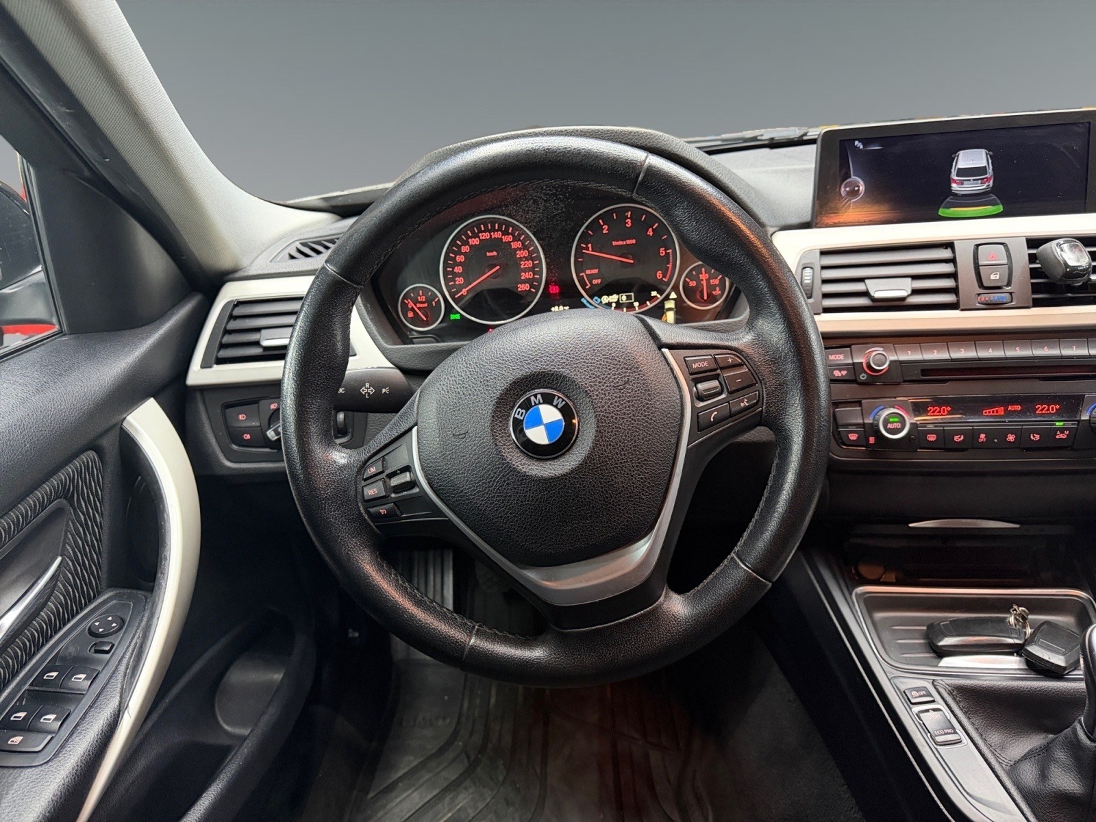BMW 318d xDrive Touring *8- Fach* MIT MFK*AHK*-image-10