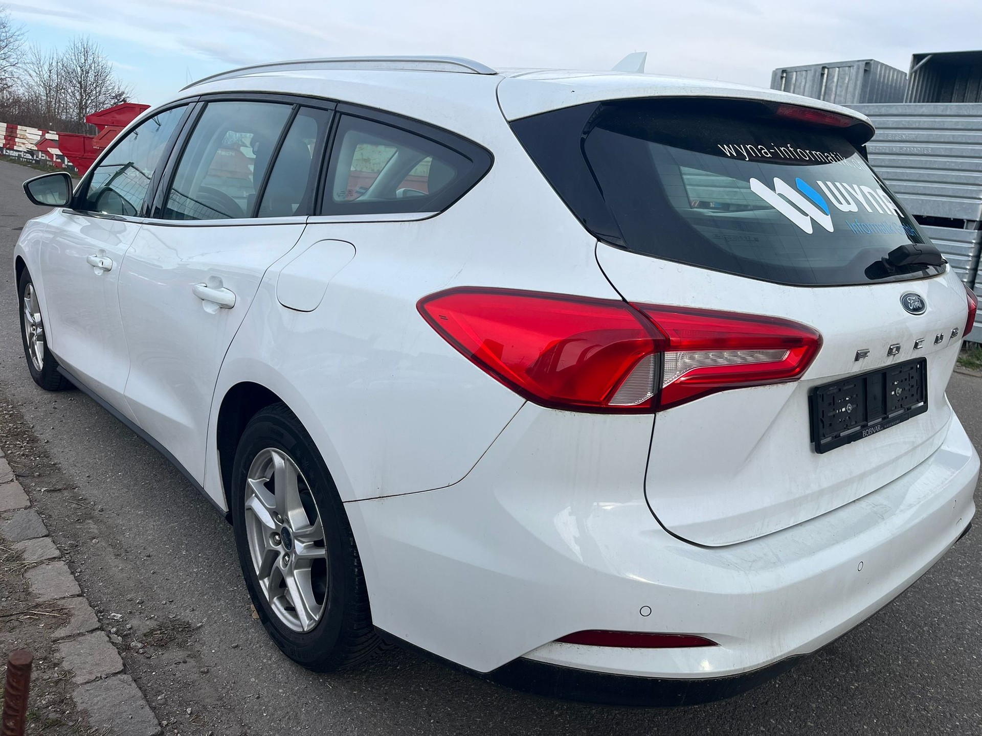 FORD Focus 1.5 TDCi Titanium Automatic-image-4