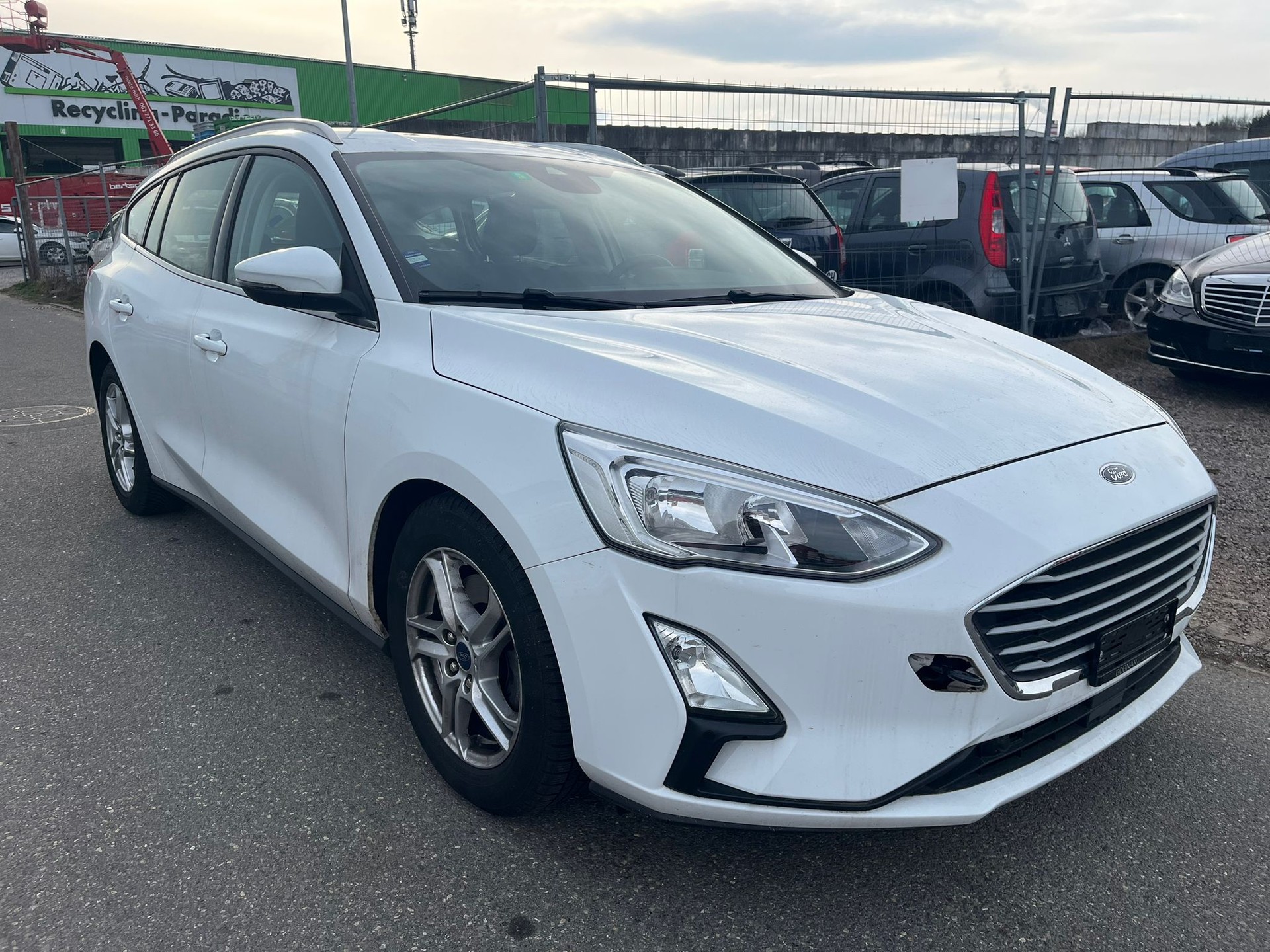 FORD Focus 1.5 TDCi Titanium Automatic-image-2