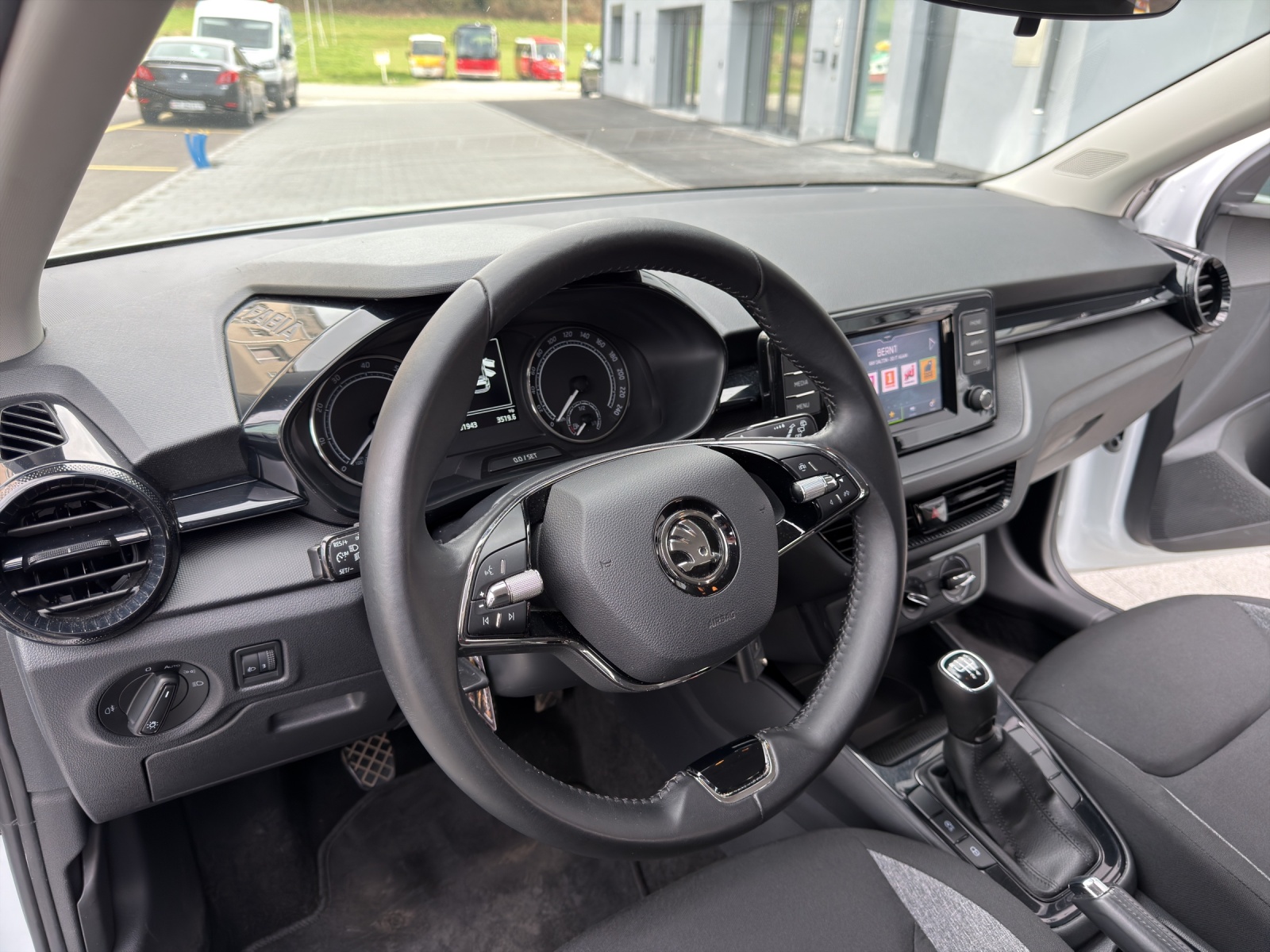 SKODA Fabia 1.0 MPI Active-image-22