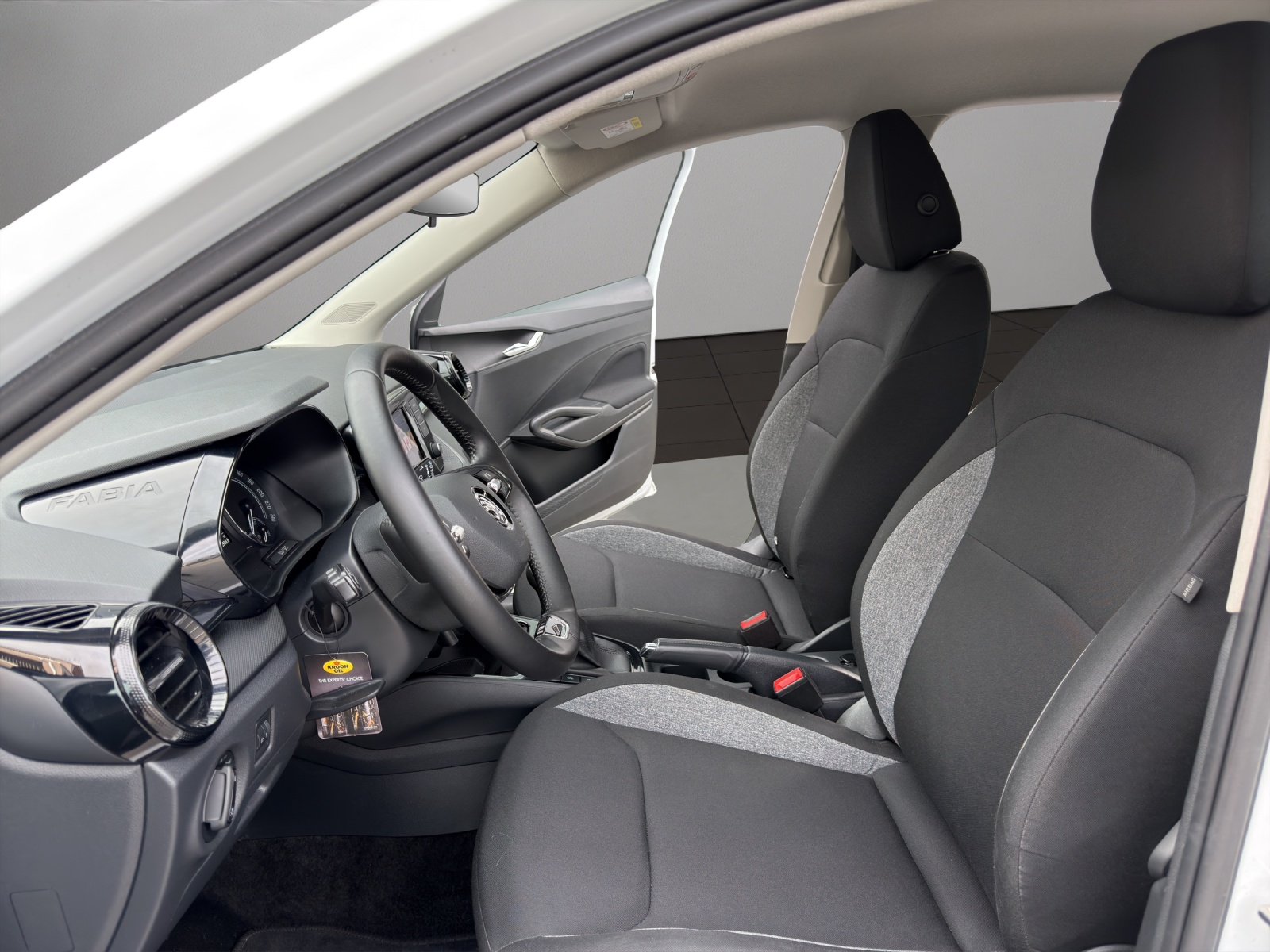 SKODA Fabia 1.0 MPI Active-image-8