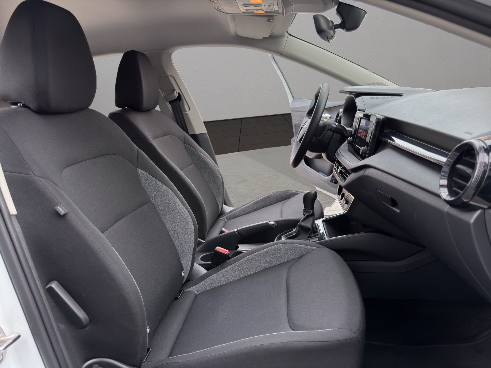 SKODA Fabia 1.0 MPI Active-image-16