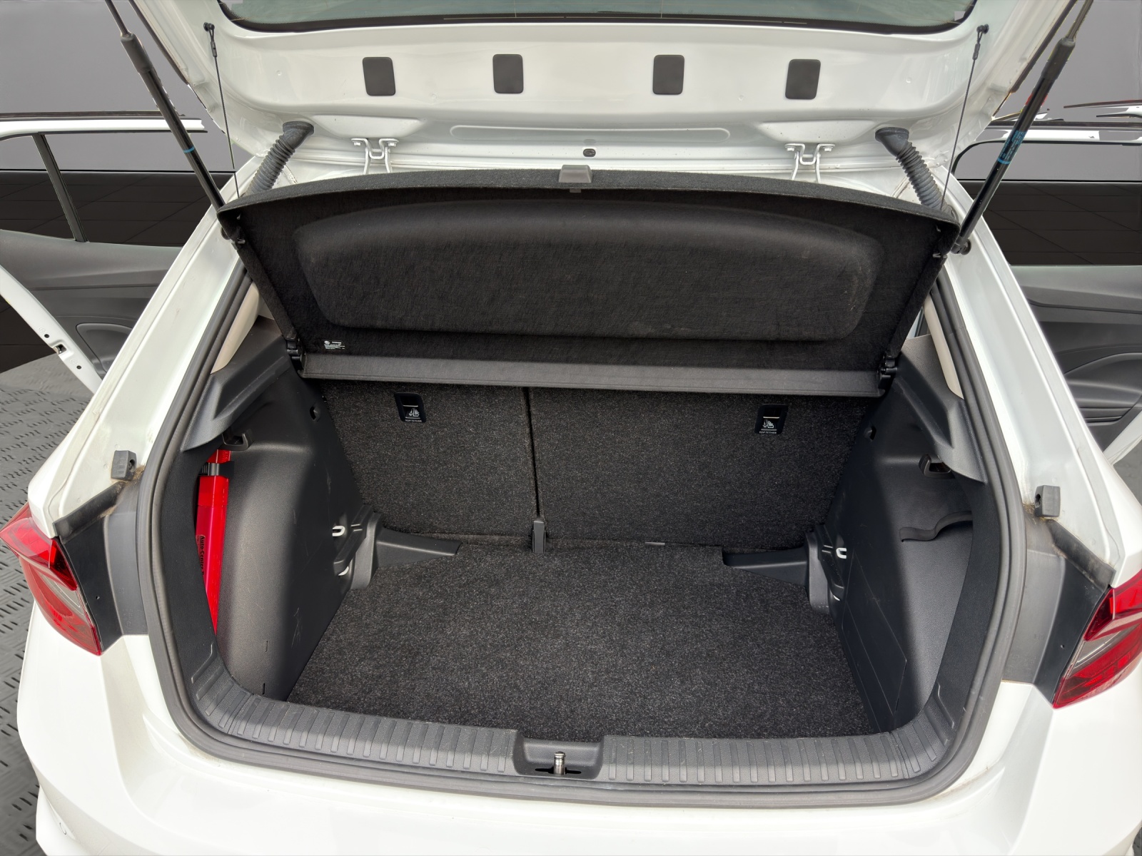 SKODA Fabia 1.0 MPI Active-image-18