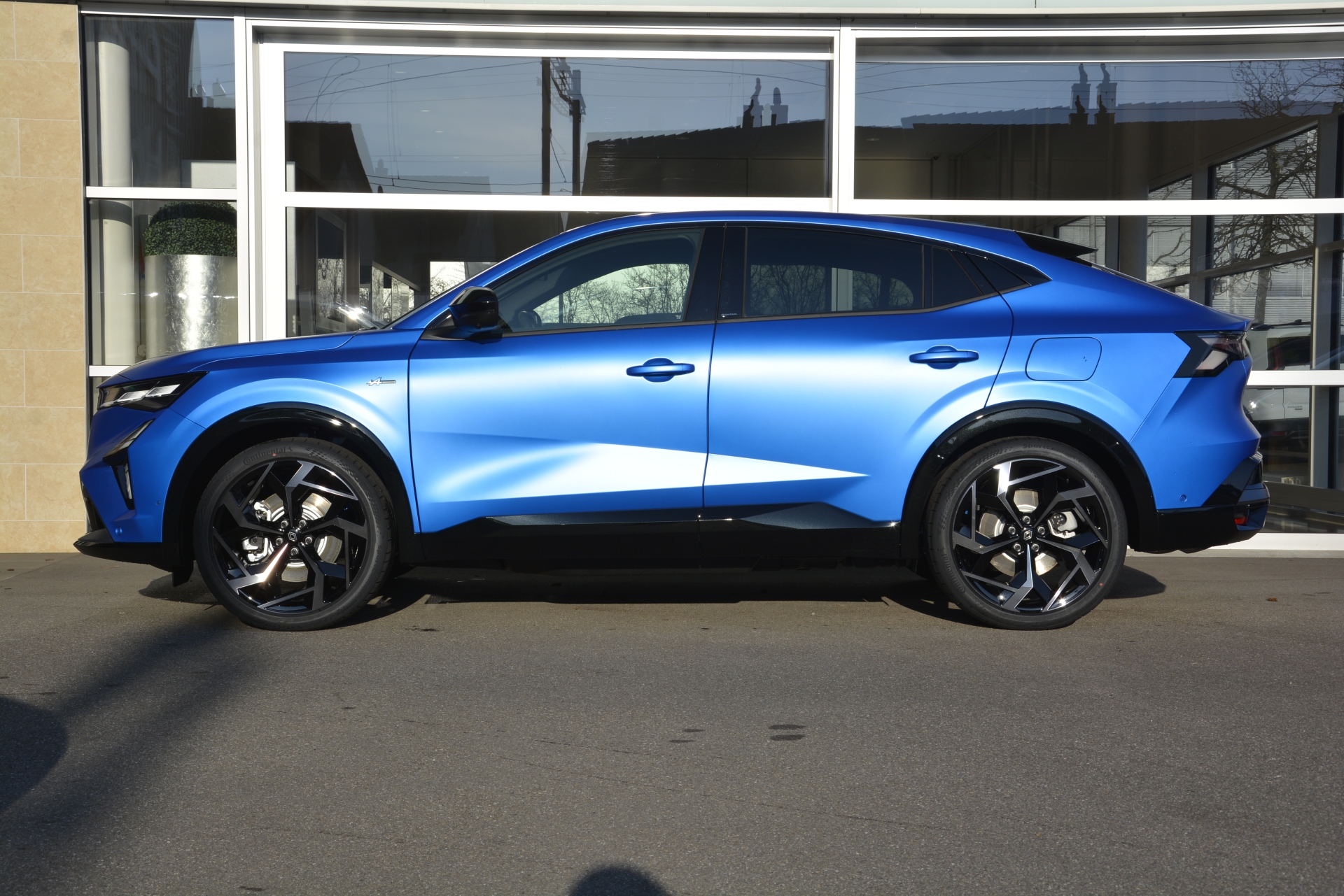 RENAULT RAFALE E-TECH Atelier Alpine Plug In hybrid 4x4 300PS-image-2