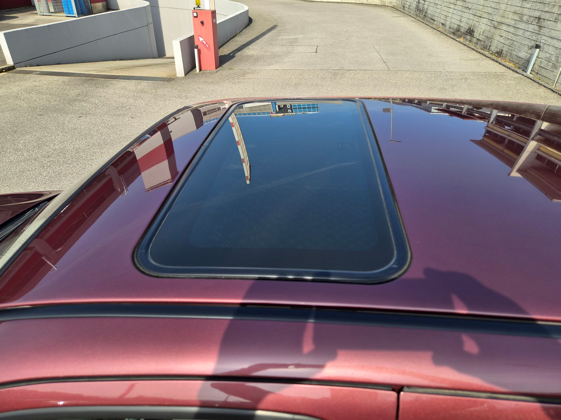 NISSAN Micra 1.4 Sport-image-7