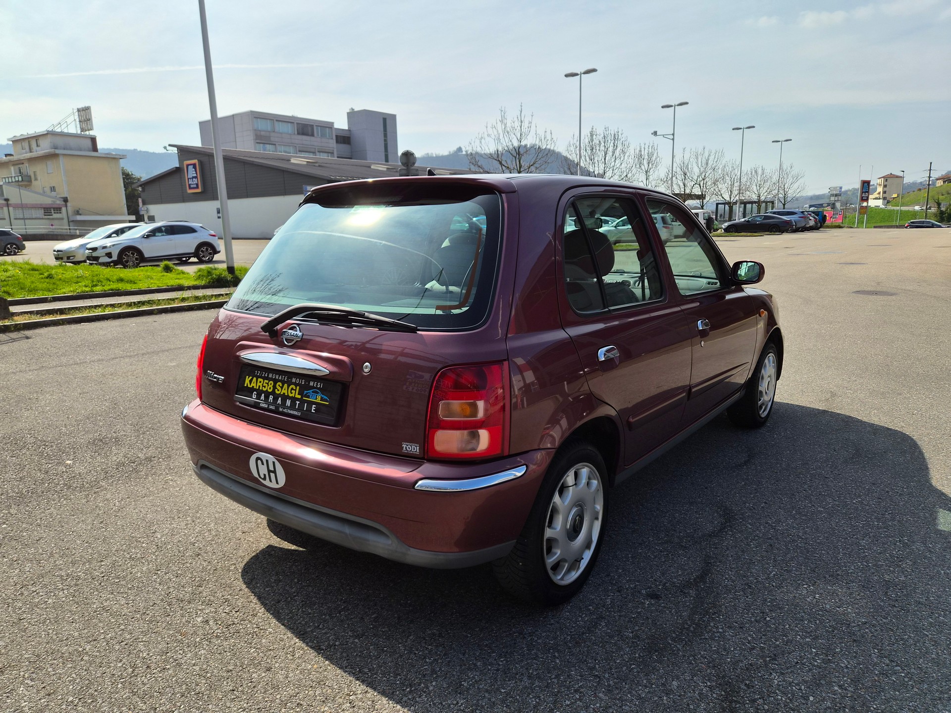 NISSAN Micra 1.4 Sport-image-2