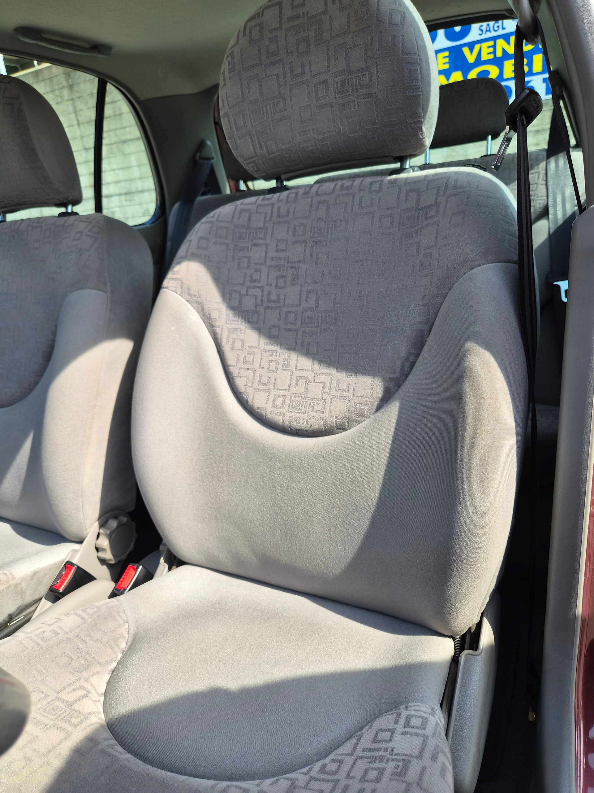NISSAN Micra 1.4 Sport-image-8