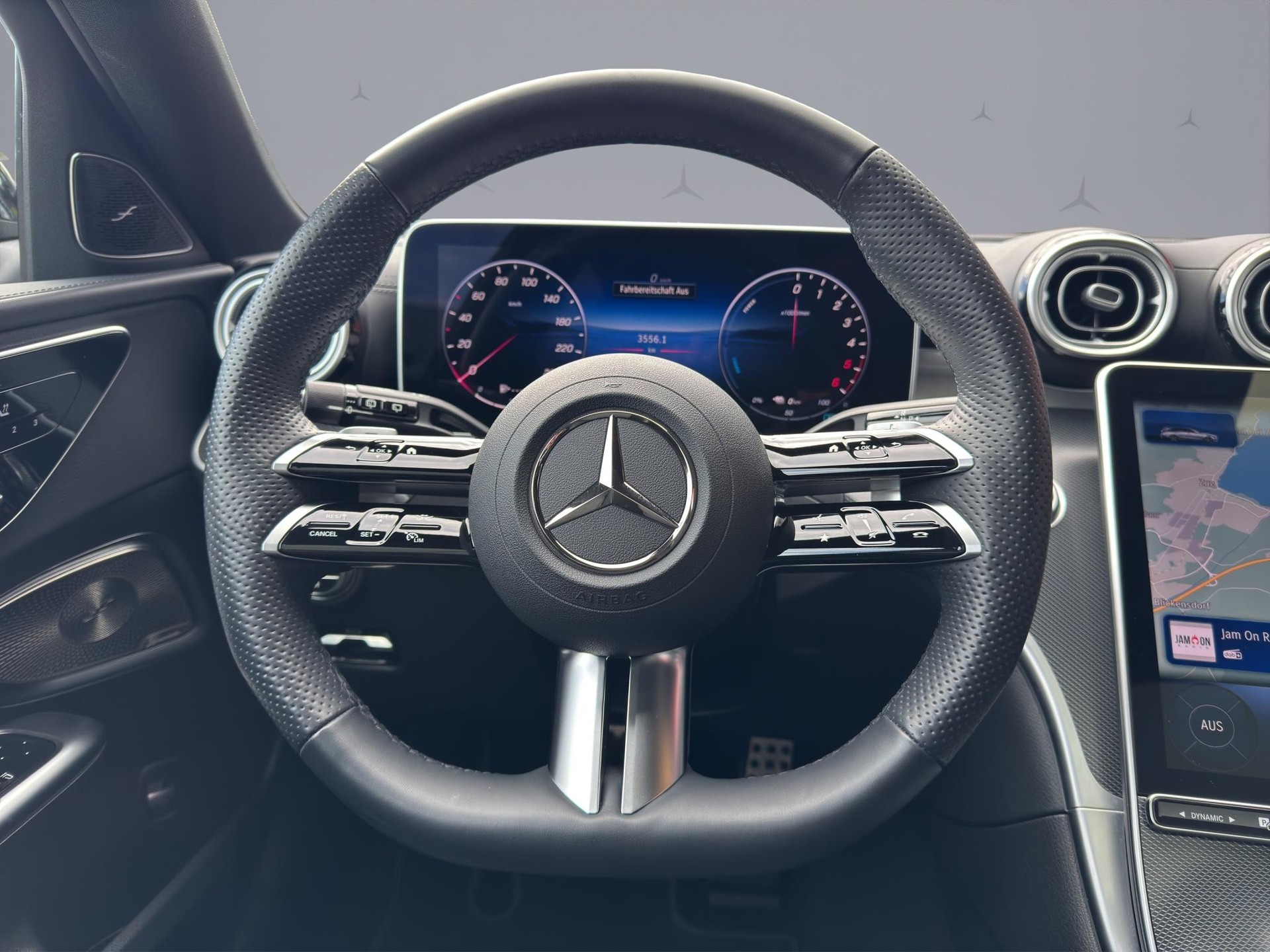 MERCEDES-BENZ C 300 de AMG Line 4matic Kombi-image-10