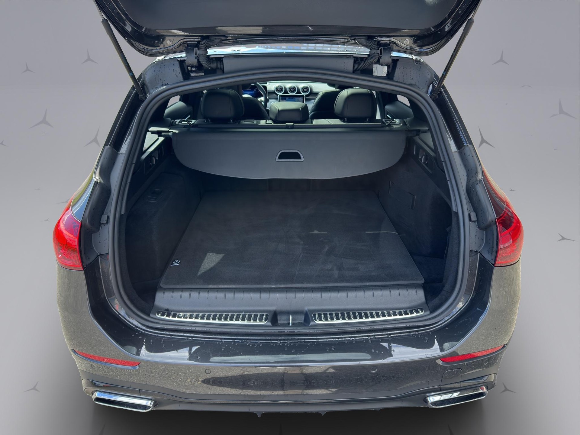 MERCEDES-BENZ C 300 de AMG Line 4matic Kombi-image-17
