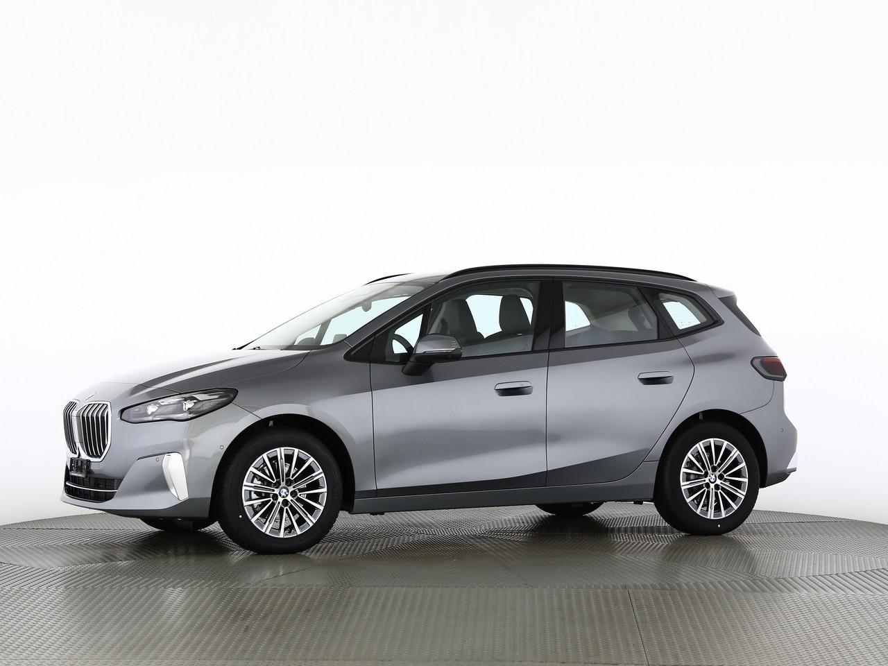 BMW 218i Active Tourer-image-2
