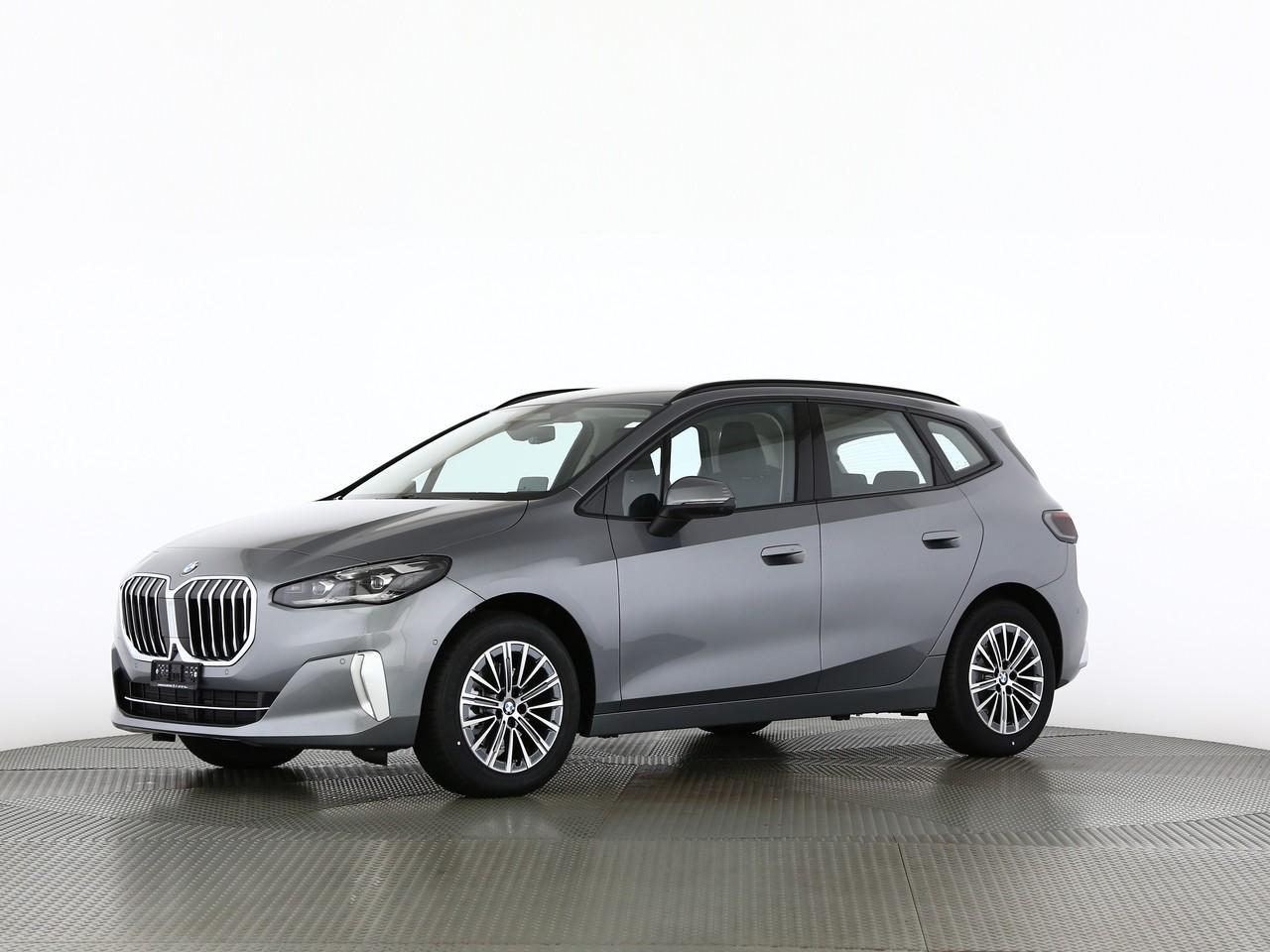BMW 218i Active Tourer-image-1