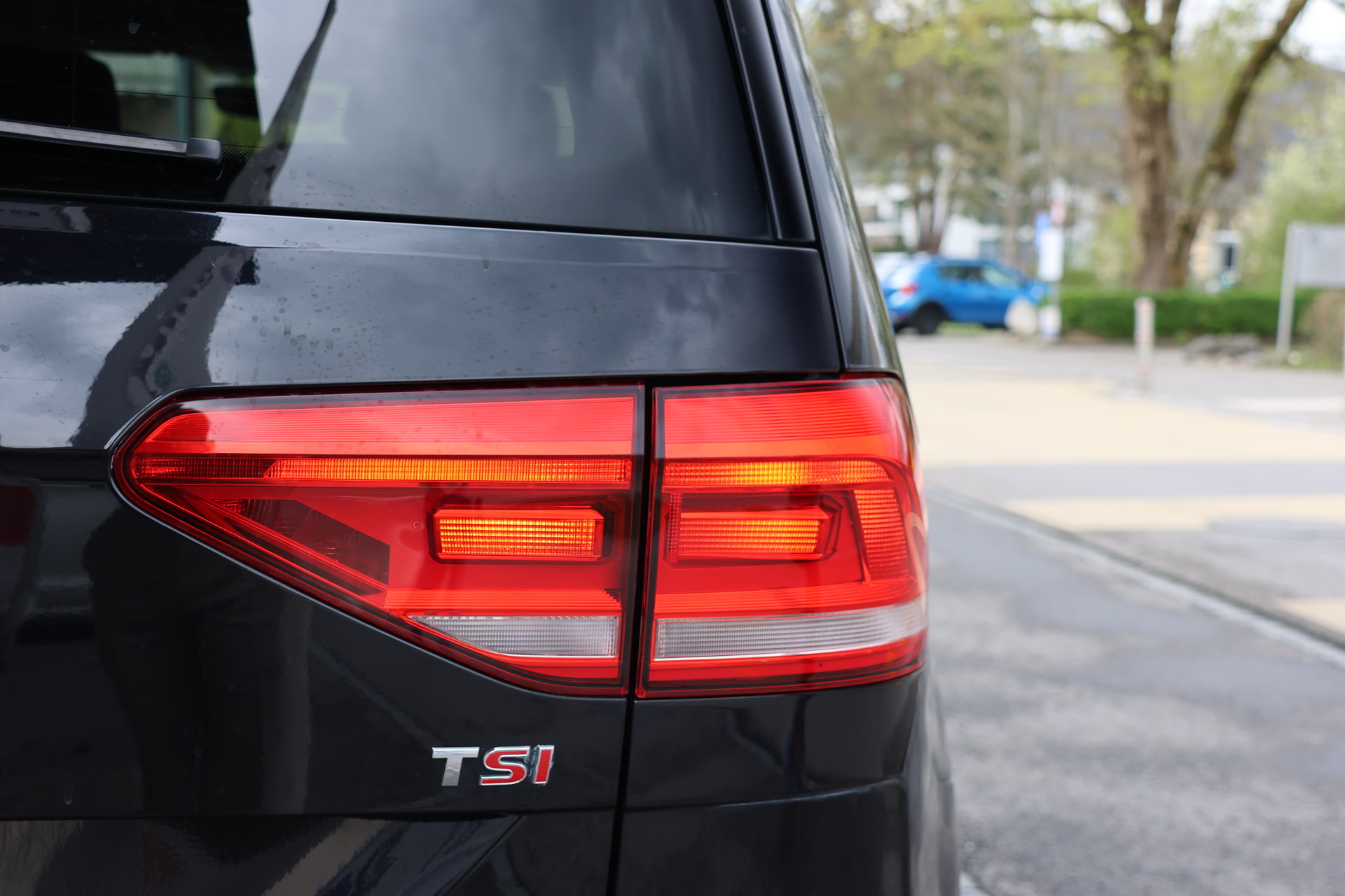 VW Touran 1.4 TSI BlueMotion Technology Trendline DSG-image-6