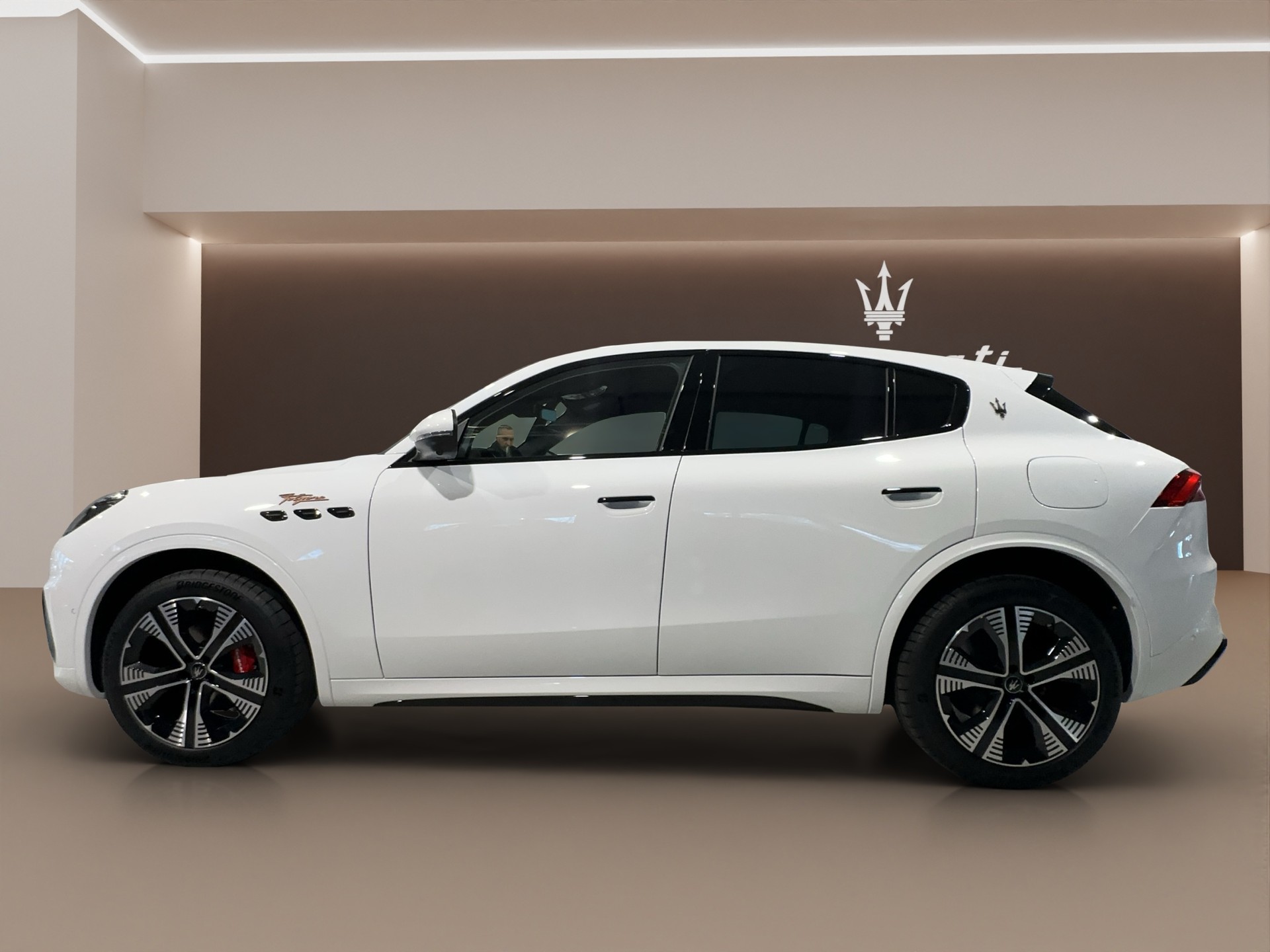 MASERATI Grecale Folgore-image-7