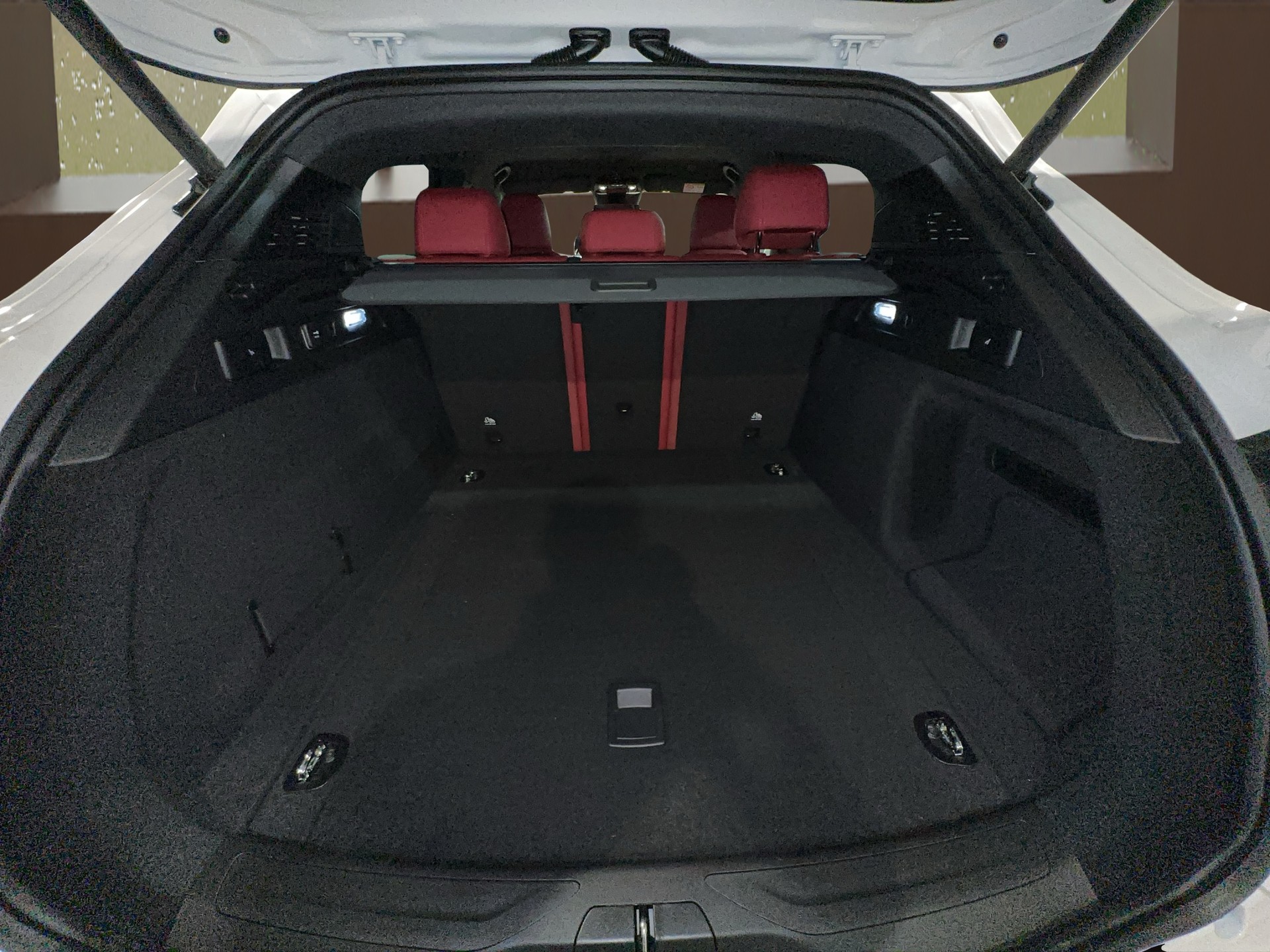 MASERATI Grecale Folgore-image-17