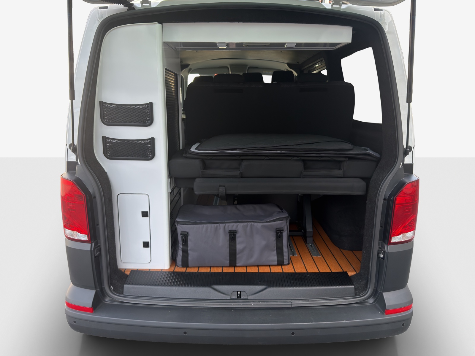 VW T6.1 2.0 TDI Envia Pure-image-12