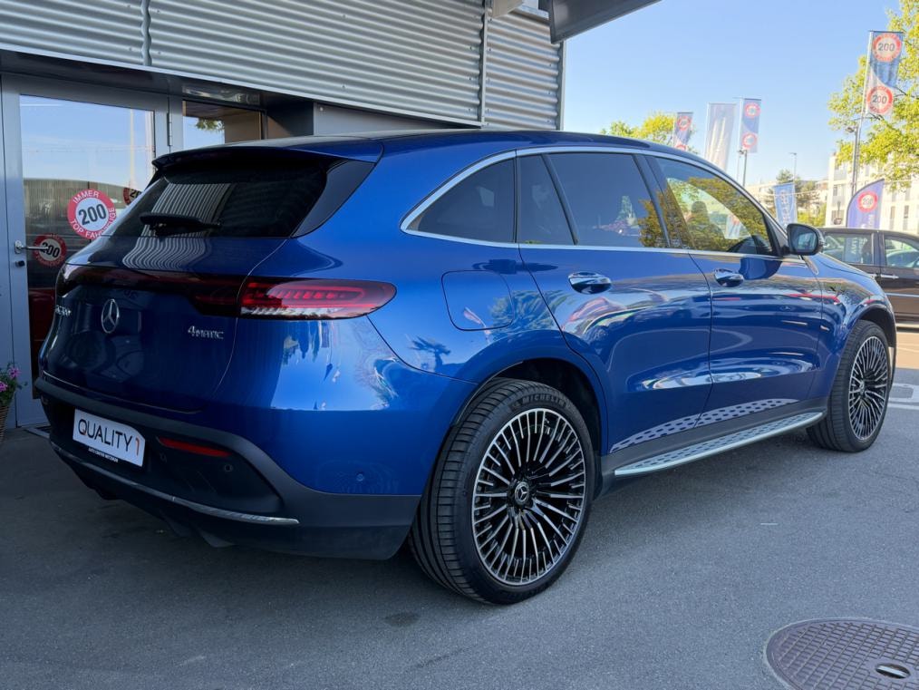 MERCEDES-BENZ EQC 400 AMG Line 4Matic-image-2