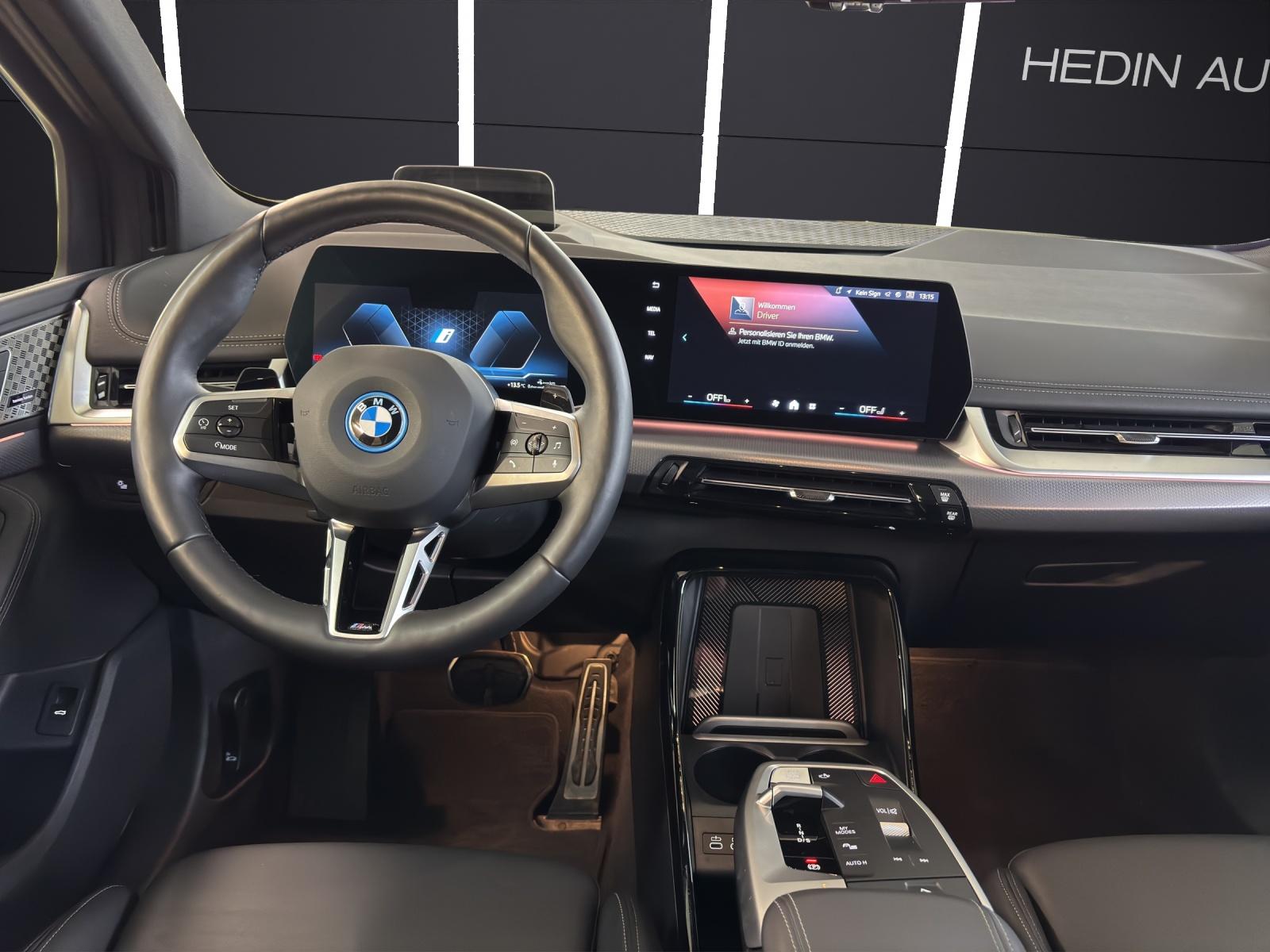 BMW 225e xDrive paddles Active Tourer-image-17