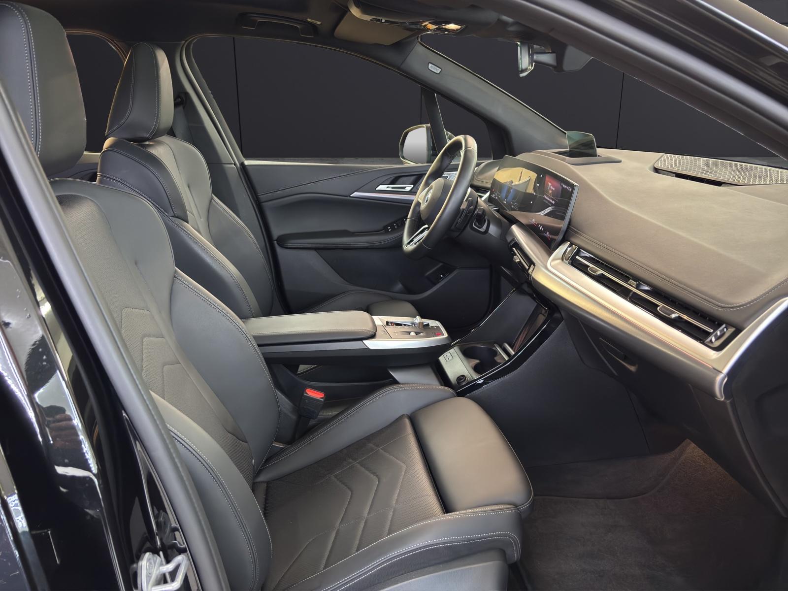 BMW 225e xDrive paddles Active Tourer-image-14