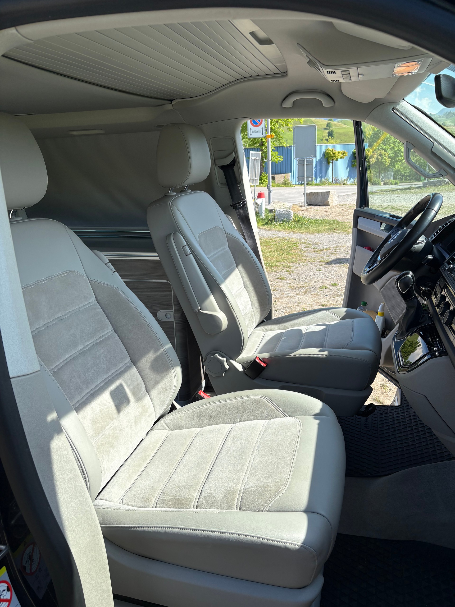 VW 2.0 TDI 204 Ocean BLUE DSG 4m-image-2