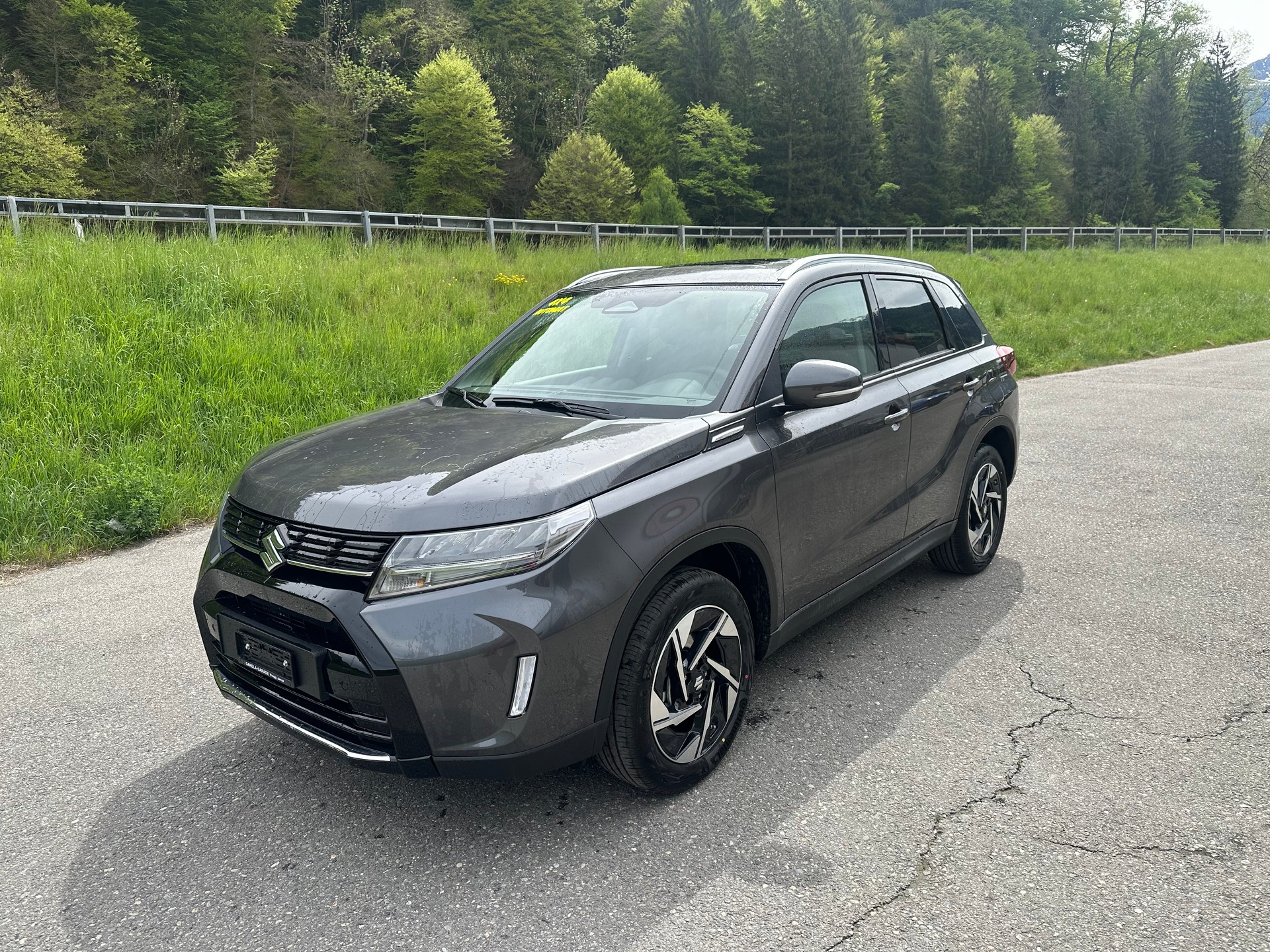 SUZUKI Vitara 1.4 Boosterjet Compact Top 4x4 Hybrid Automatic-image-1