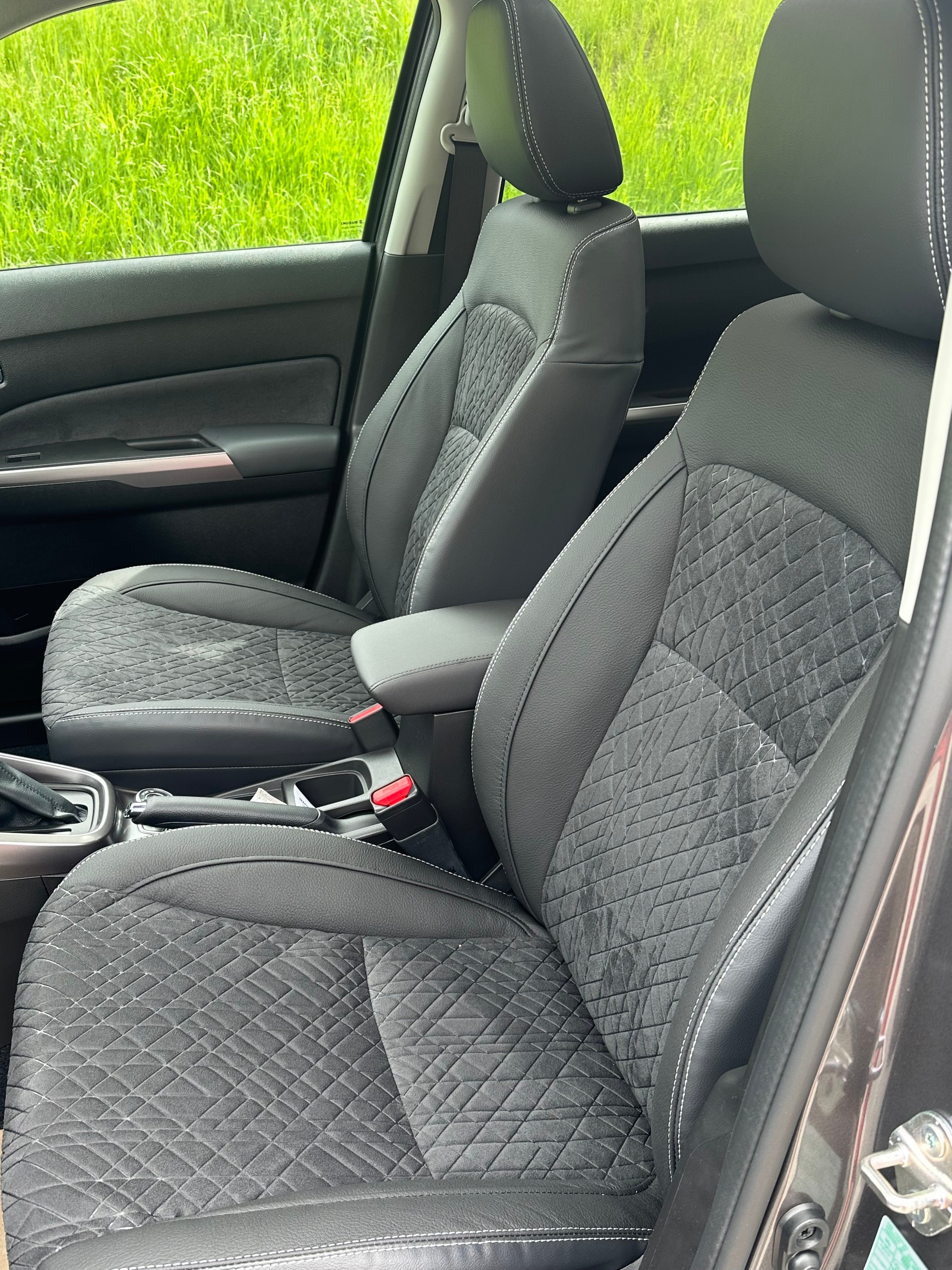 SUZUKI Vitara 1.4 Boosterjet Compact Top 4x4 Hybrid Automatic-image-8