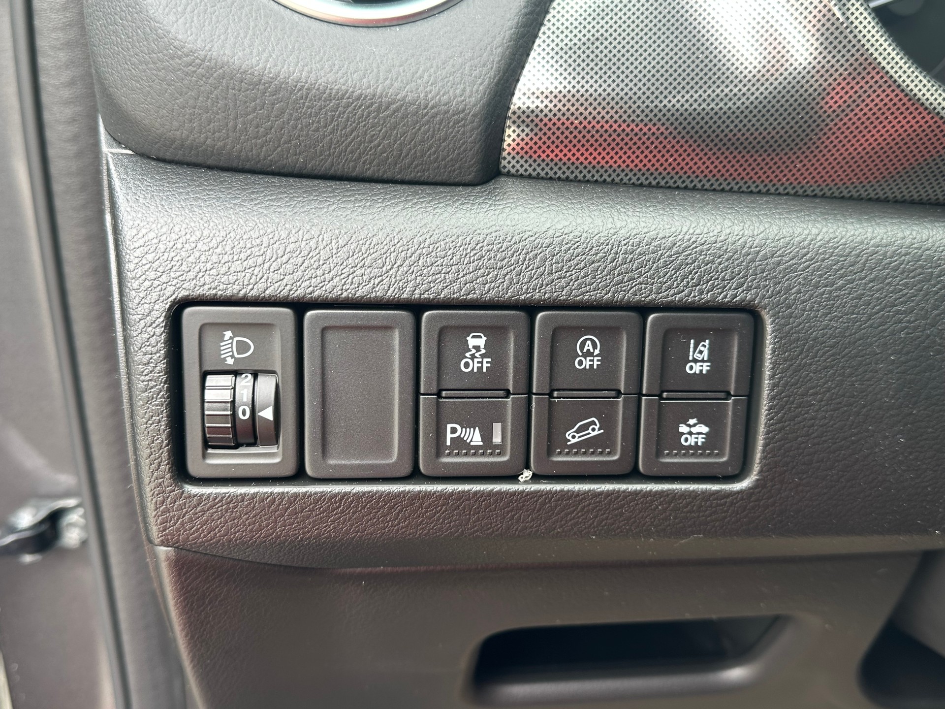SUZUKI Vitara 1.4 Boosterjet Compact Top 4x4 Hybrid Automatic-image-9