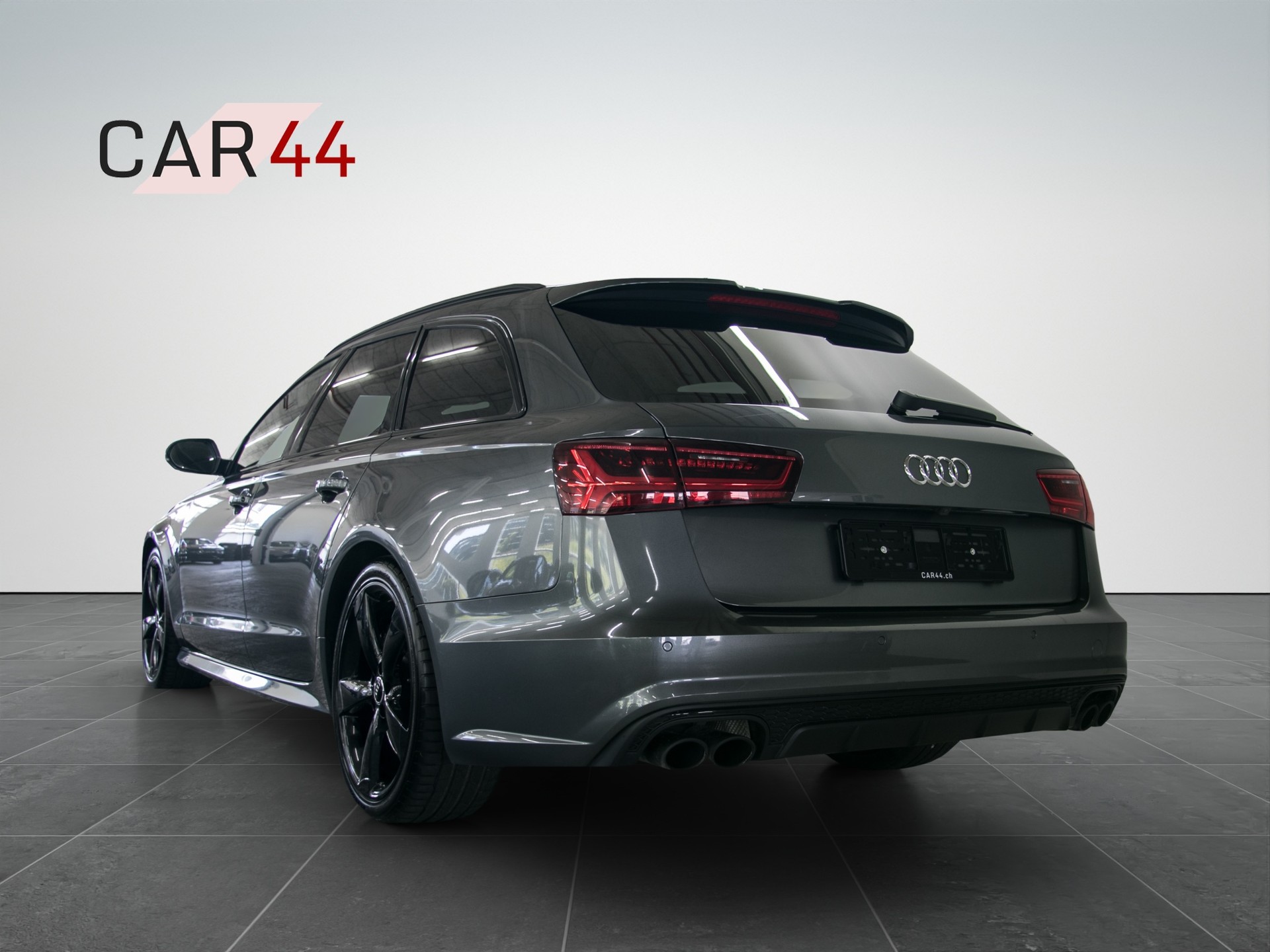 AUDI S6 Avant 4.0 TFSI V8 quattro S-tronic-image-2
