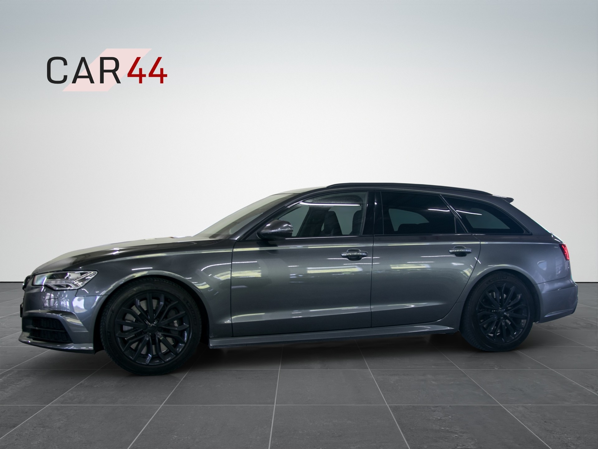 AUDI S6 Avant 4.0 TFSI V8 quattro S-tronic-image-4
