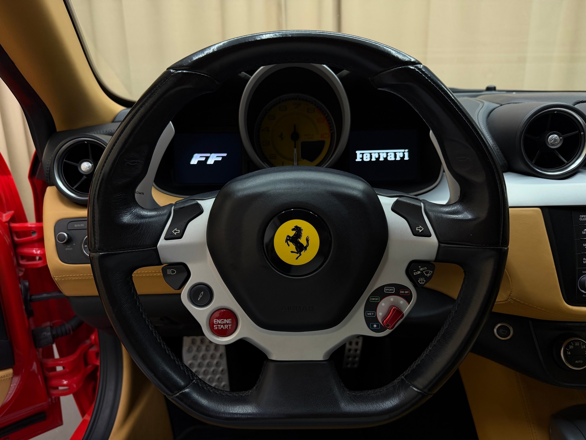 FERRARI FF-image-7
