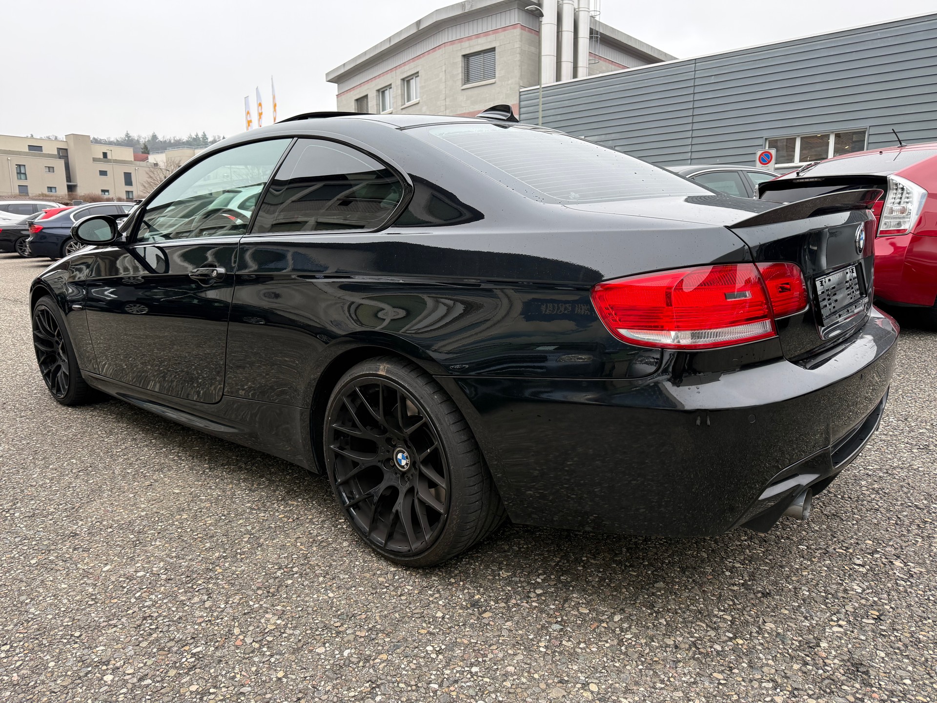 BMW 335i Coupé-image-3