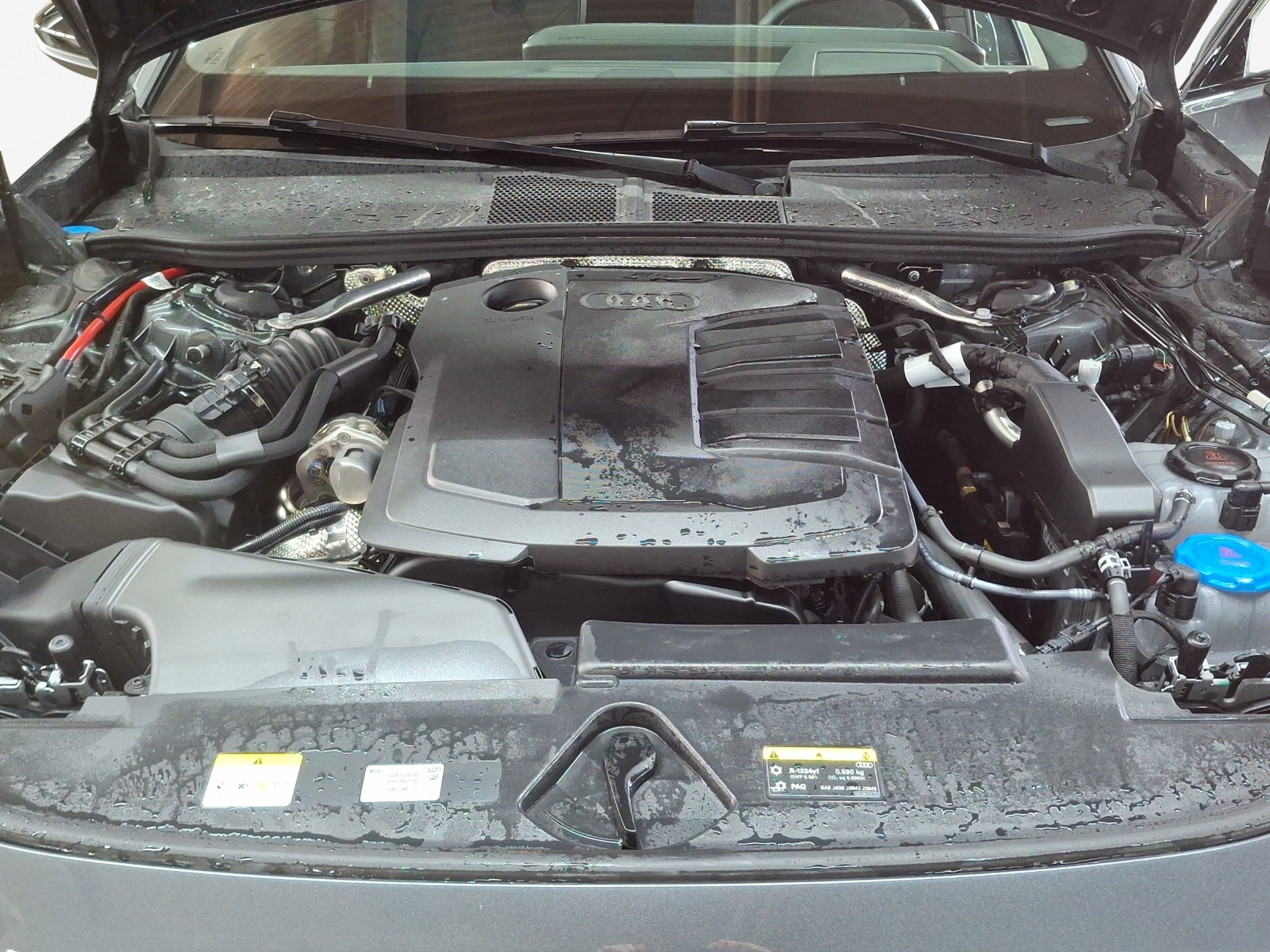 AUDI A5 Avant TDI quattro 150 kW S tronic-image-15