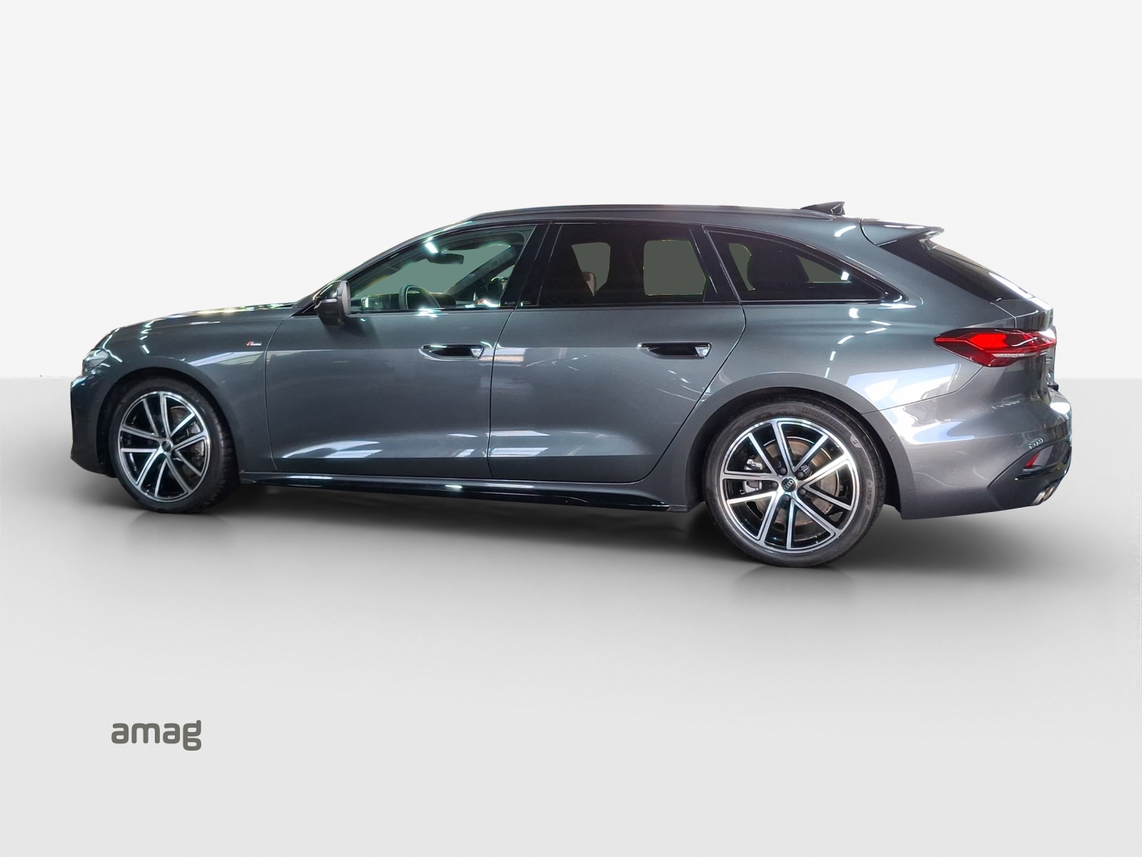AUDI A5 Avant TDI quattro 150 kW S tronic-image-1