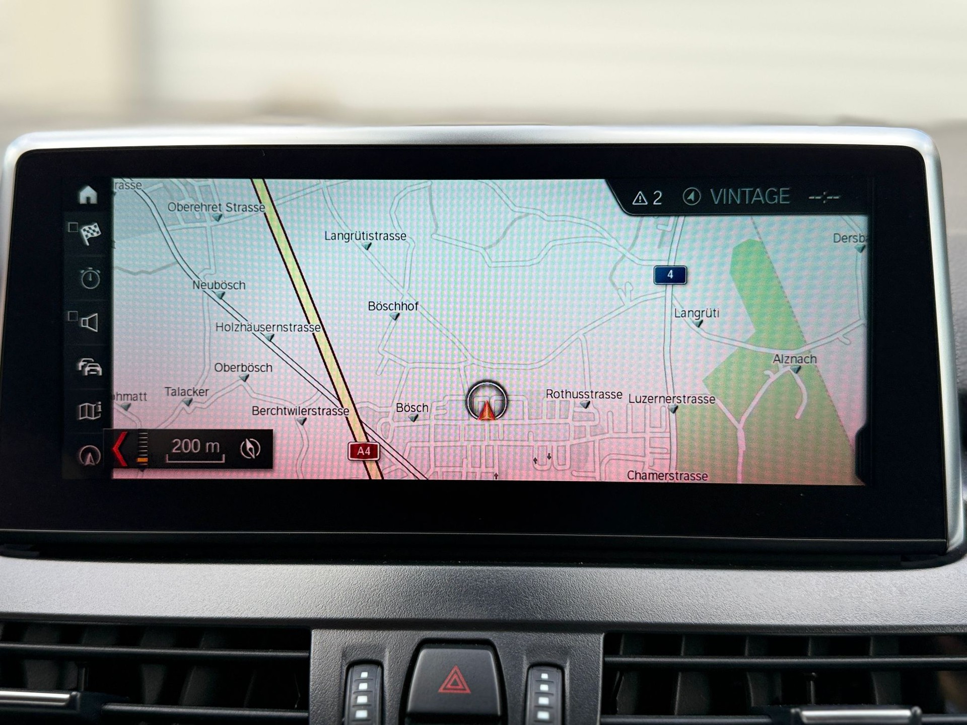 BMW 218d xDrive Active Tourer-image-17