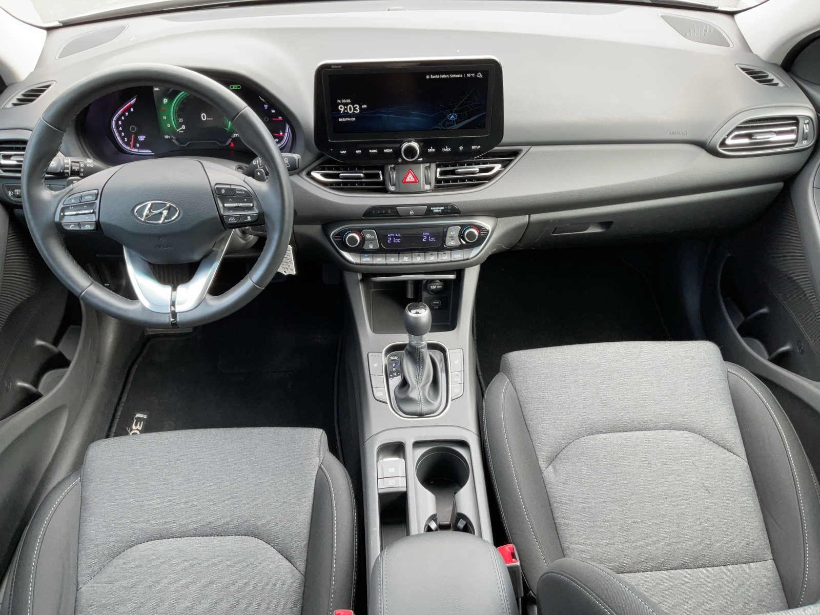 HYUNDAI i30 1.5 T-GDi Amplia 48V MH DCT-image-7