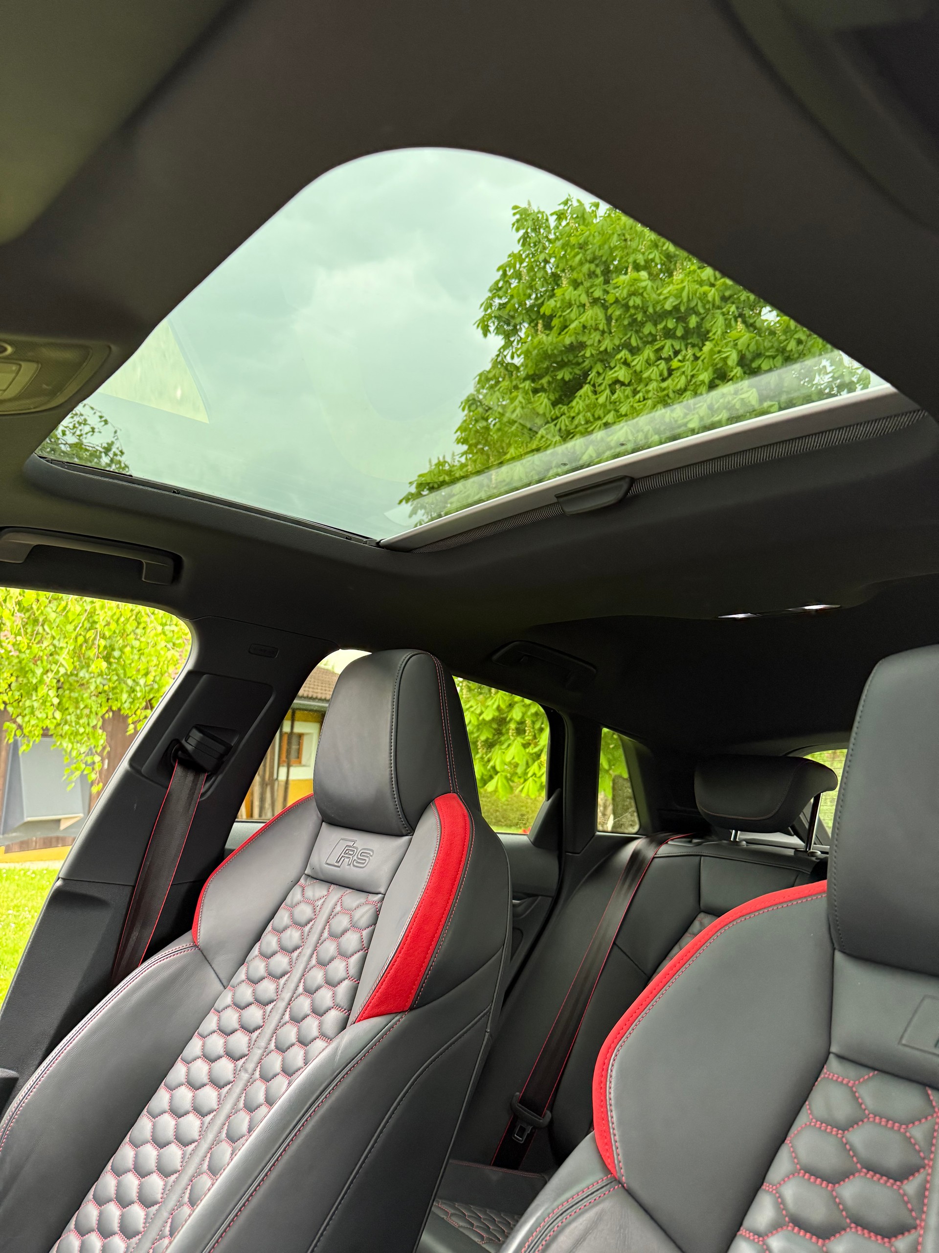 AUDI 2.5 TFSI quattro S-Tronic-image-8