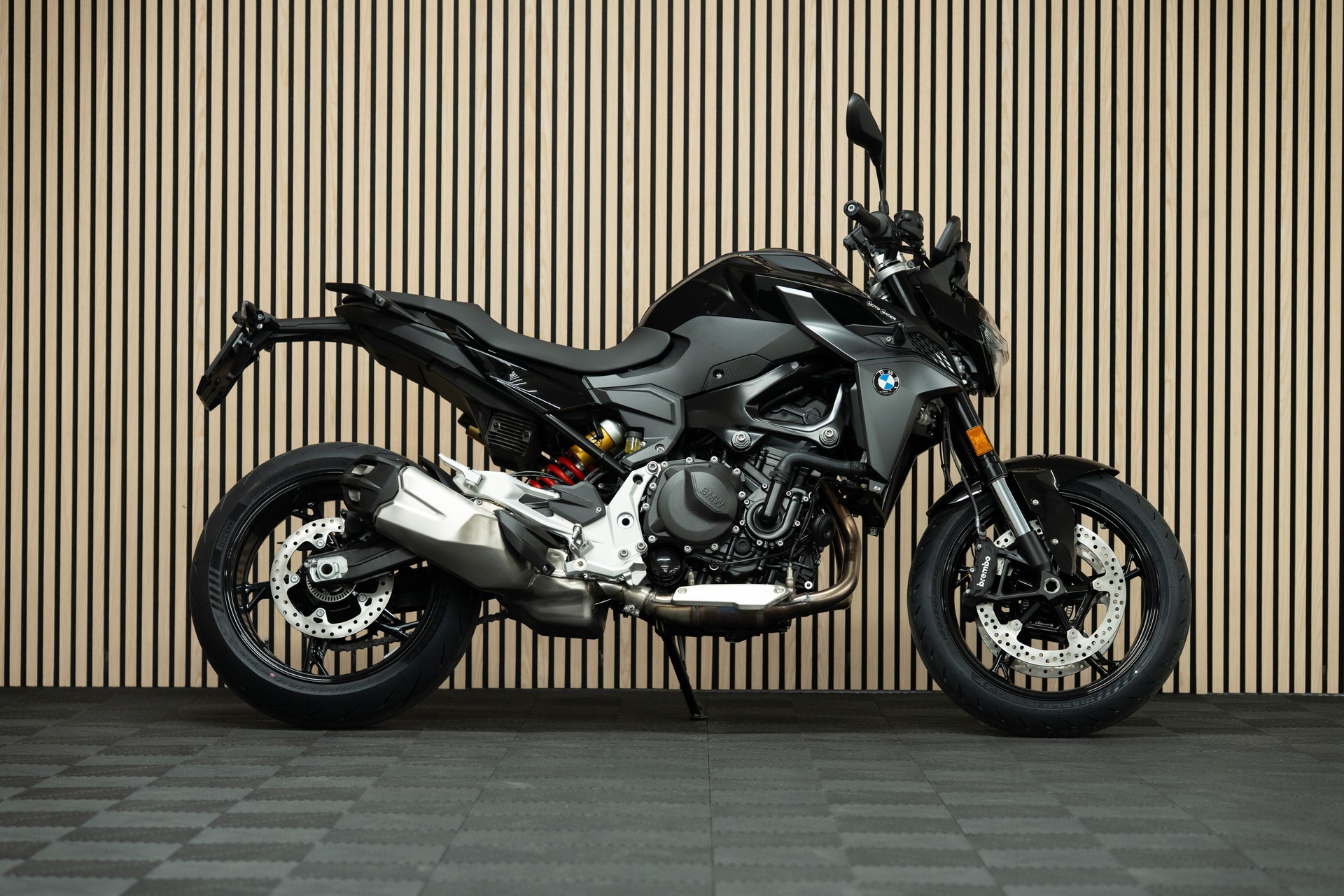 BMW F 900 R A2 mit 0.9% Leasing