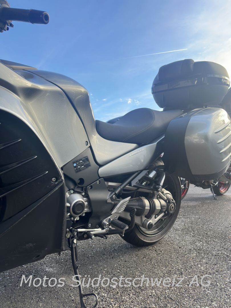 KAWASAKI 1400GTR ABS-image-3