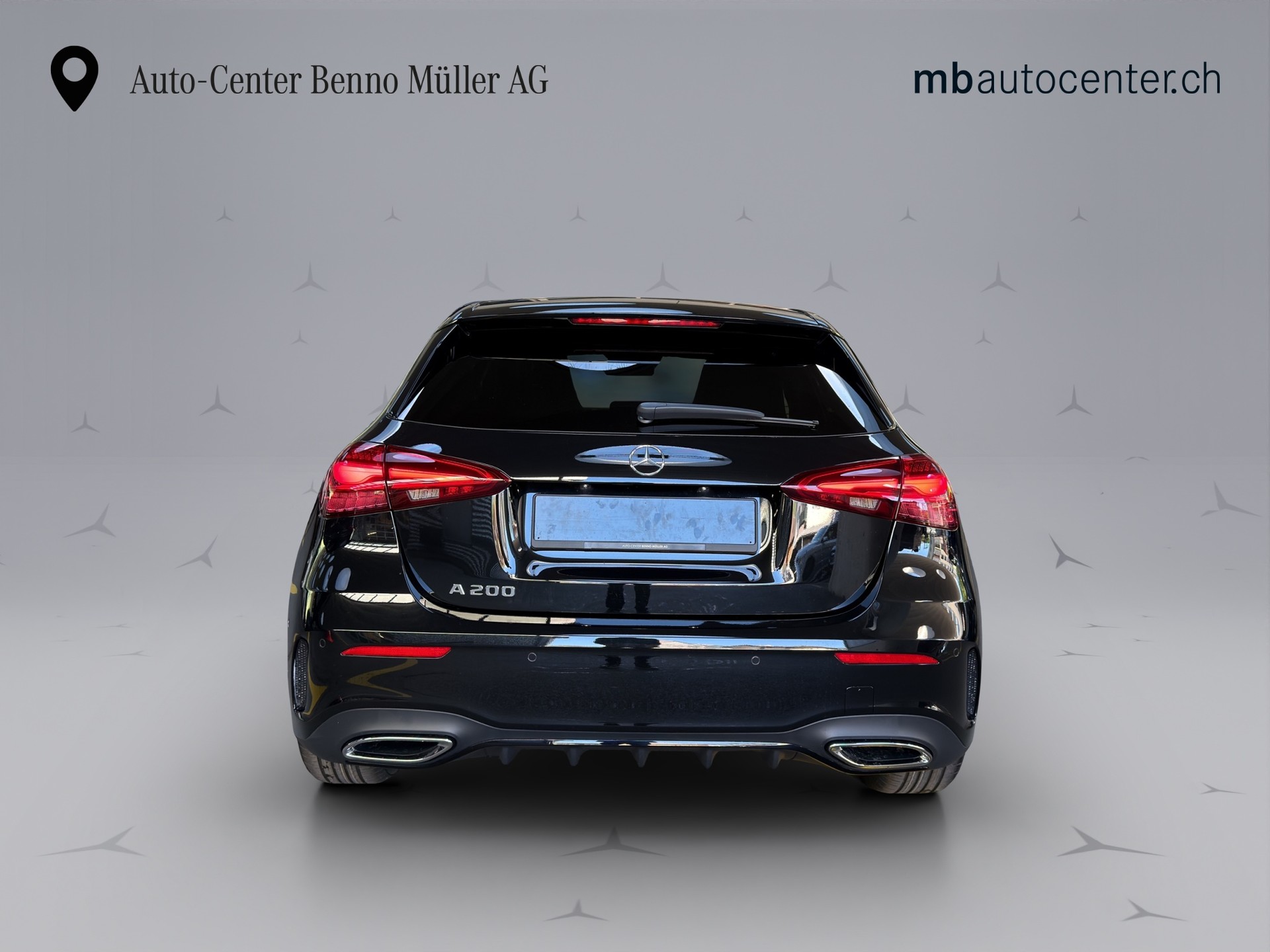MERCEDES-BENZ A 200 Night Star AMG Line-image-4