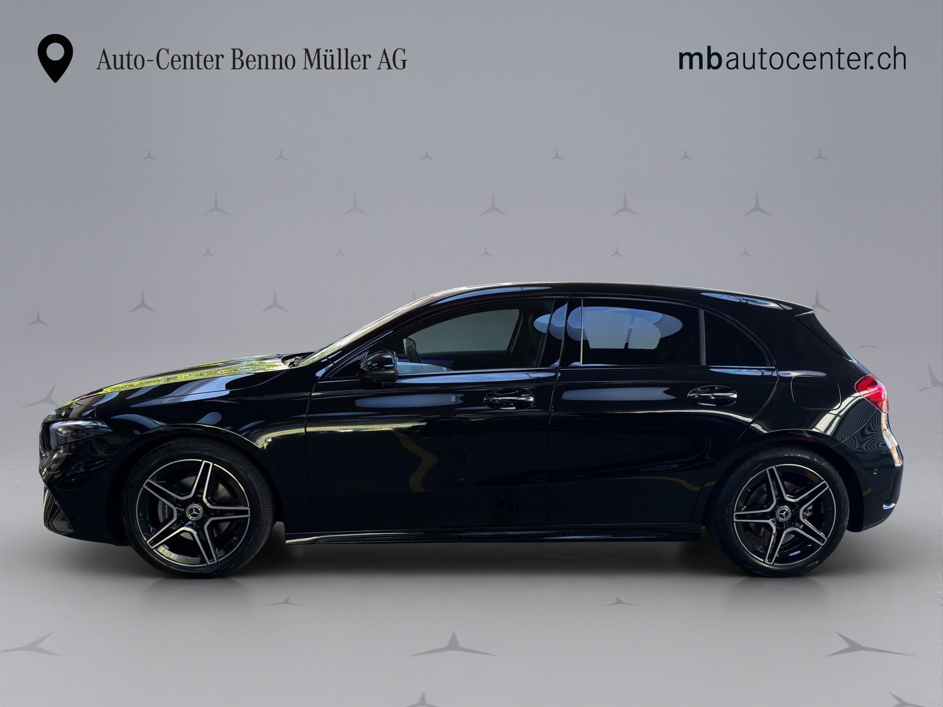 MERCEDES-BENZ A 200 Night Star AMG Line-image-2