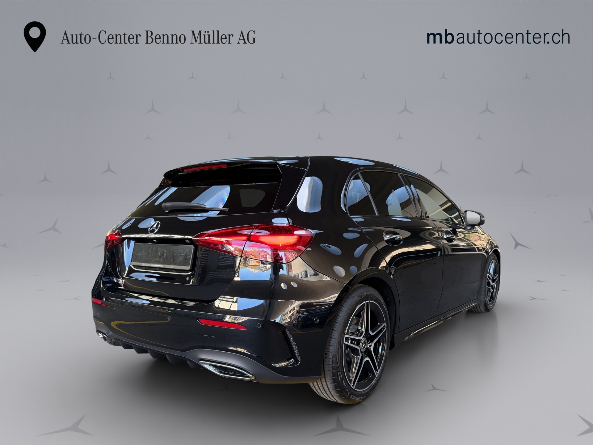 MERCEDES-BENZ A 200 Night Star AMG Line-image-5
