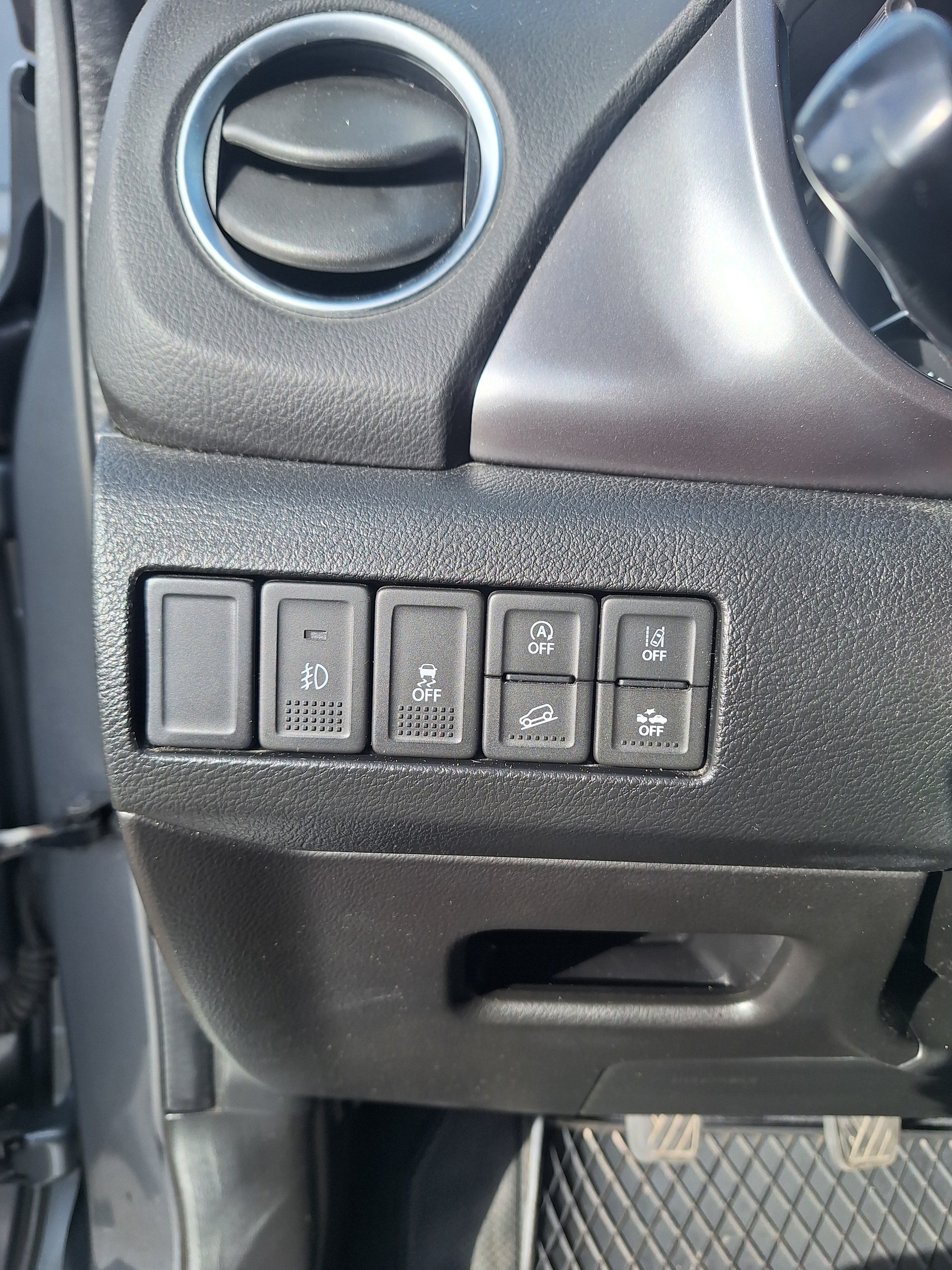SUZUKI Vitara 1.4 Boosterjet Compact + Hybrid-image-6