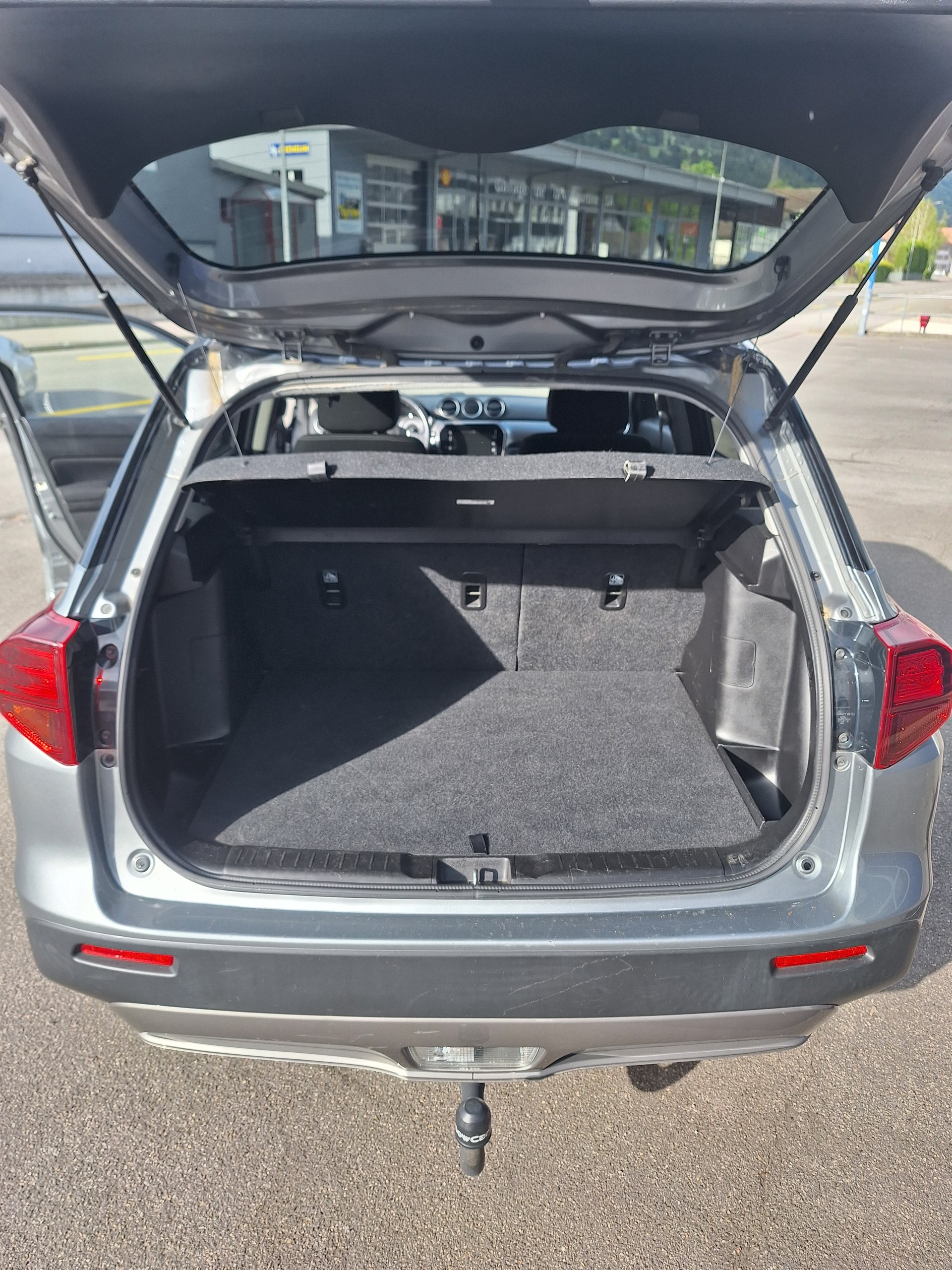 SUZUKI Vitara 1.4 Boosterjet Compact + Hybrid-image-11