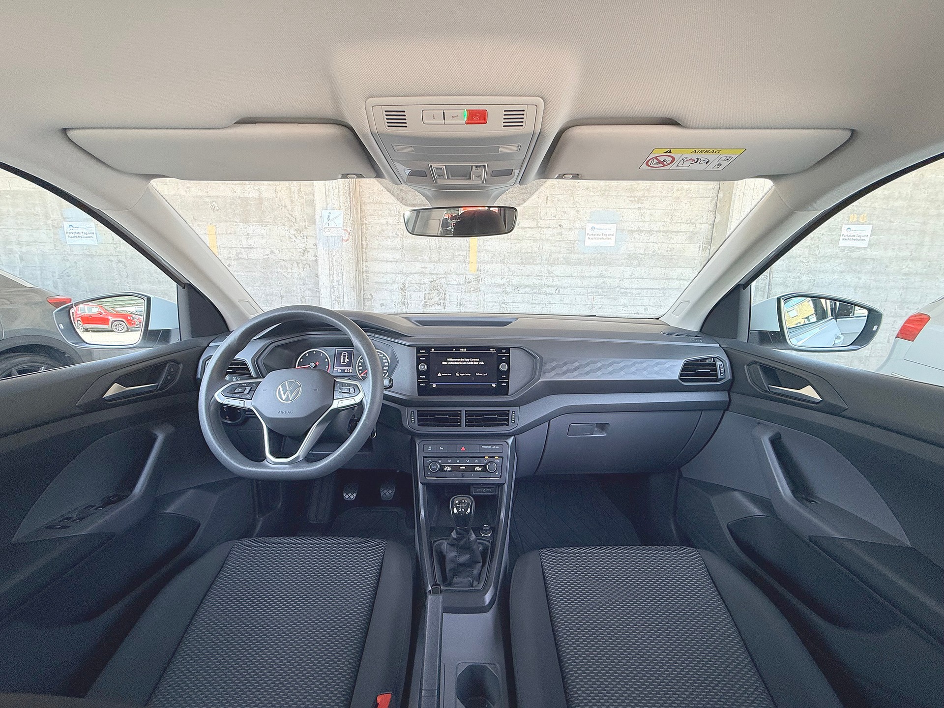 VW T-Cross 1.0 TSI Life-image-18