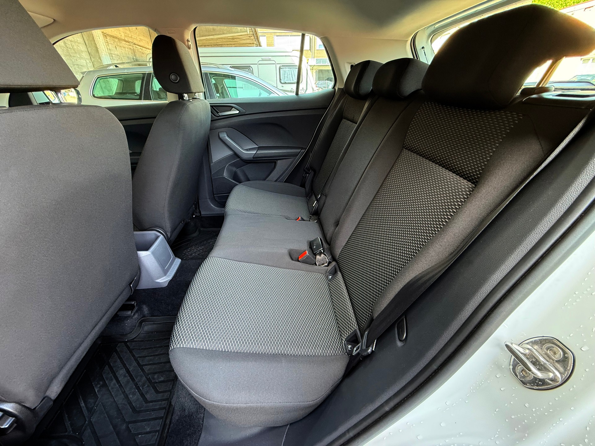 VW T-Cross 1.0 TSI Life-image-19