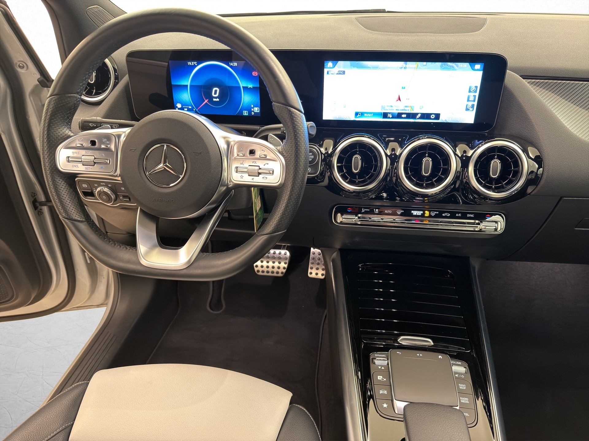 MERCEDES-BENZ B 220 AMG Line 4matic-image-7