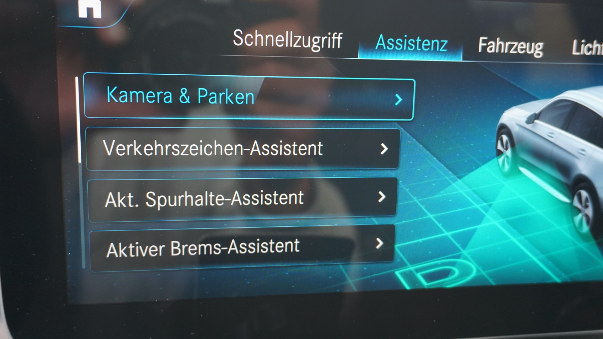 MERCEDES-BENZ GLC 300 AMG Line 4m-image-22
