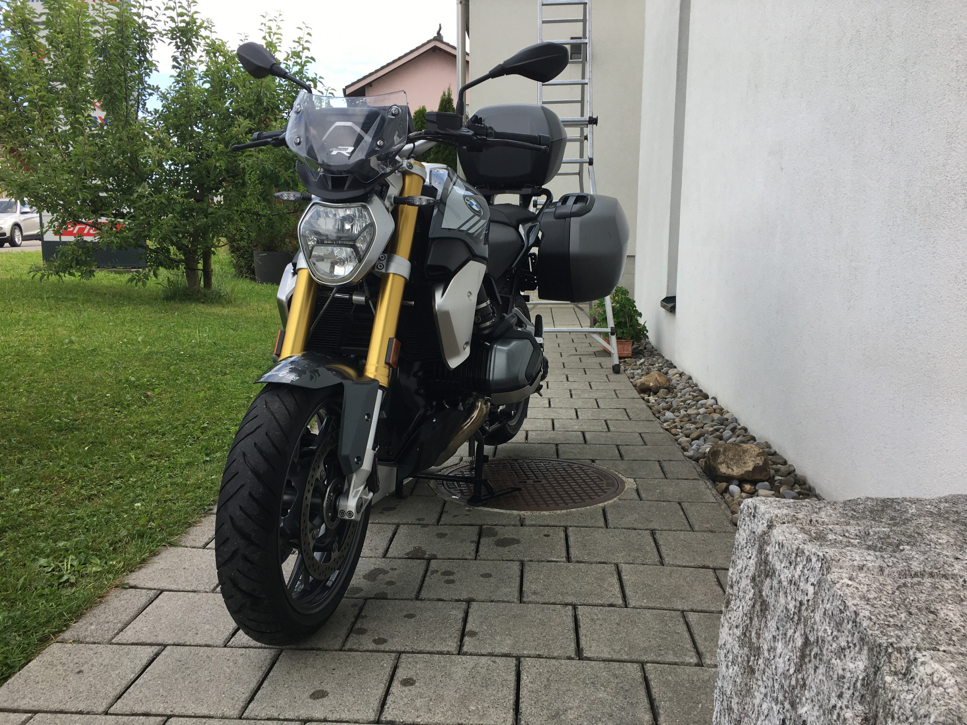 BMW R 1250 R-image-1