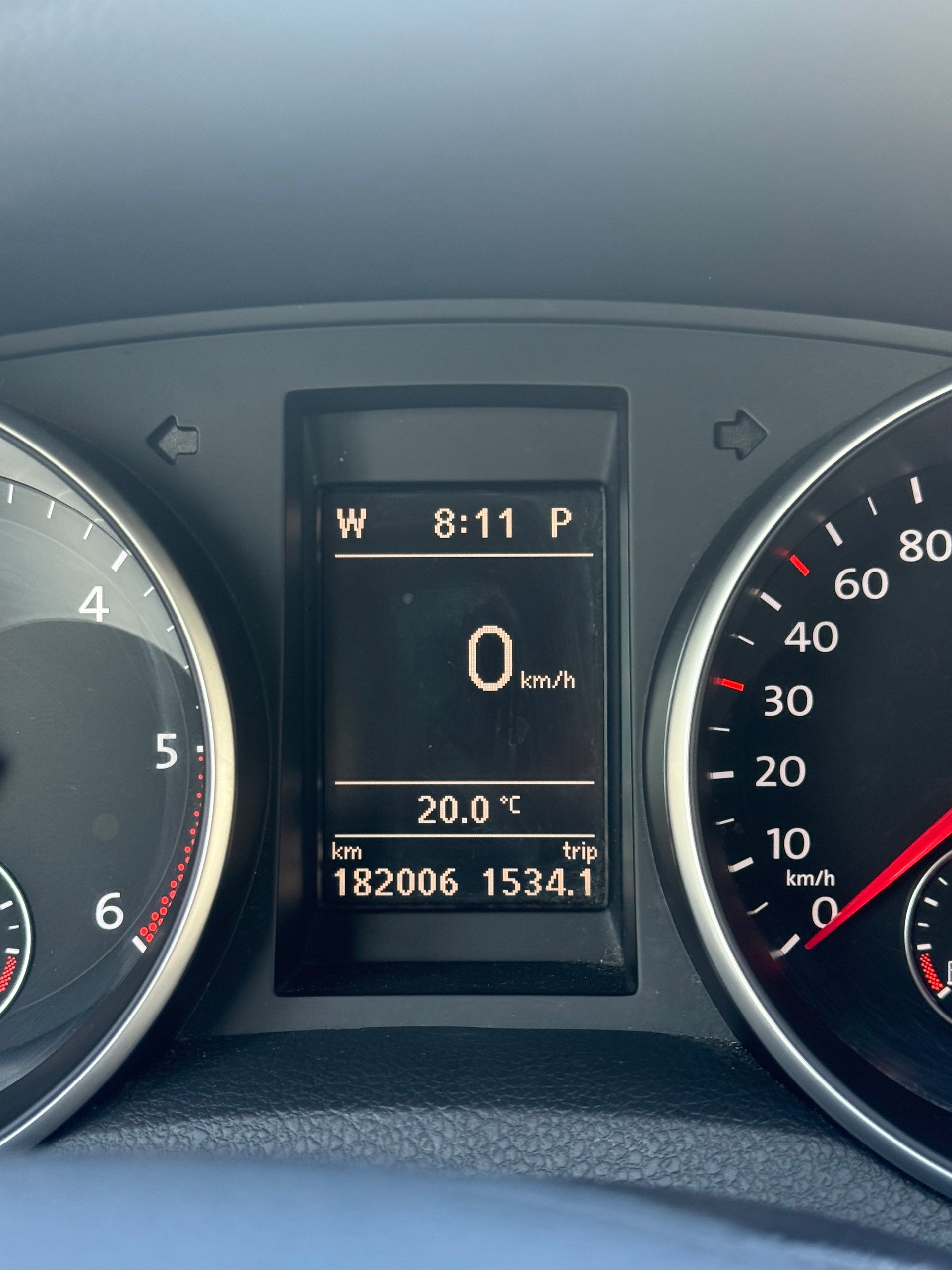 VW Golf Variant 2.0 TDI Team DSG-image-11